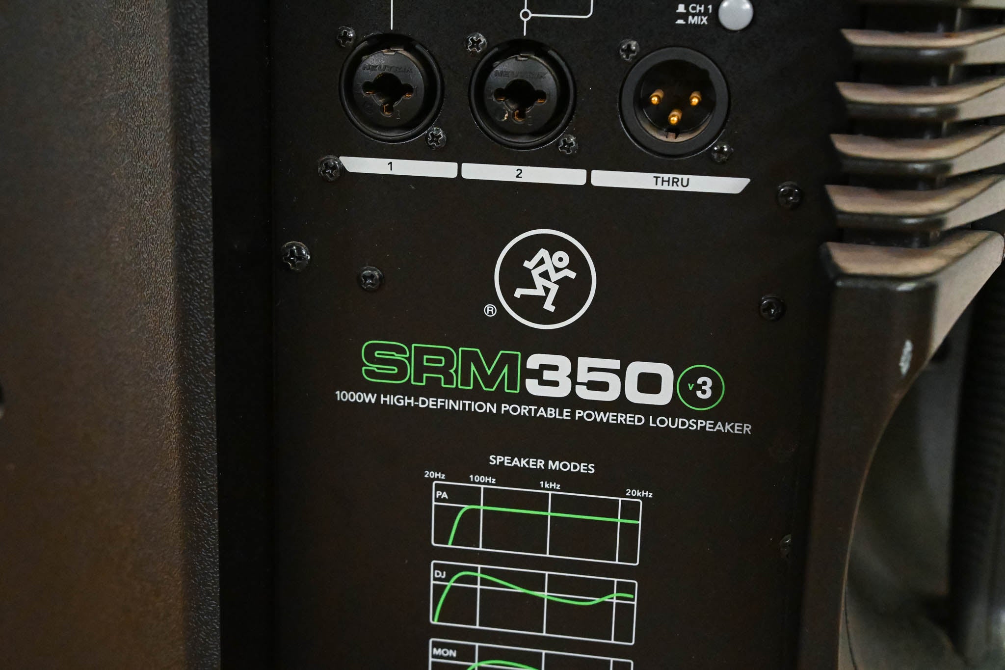 Mackie SRM350v3 1000W 10" Portable Powered Loudspeaker