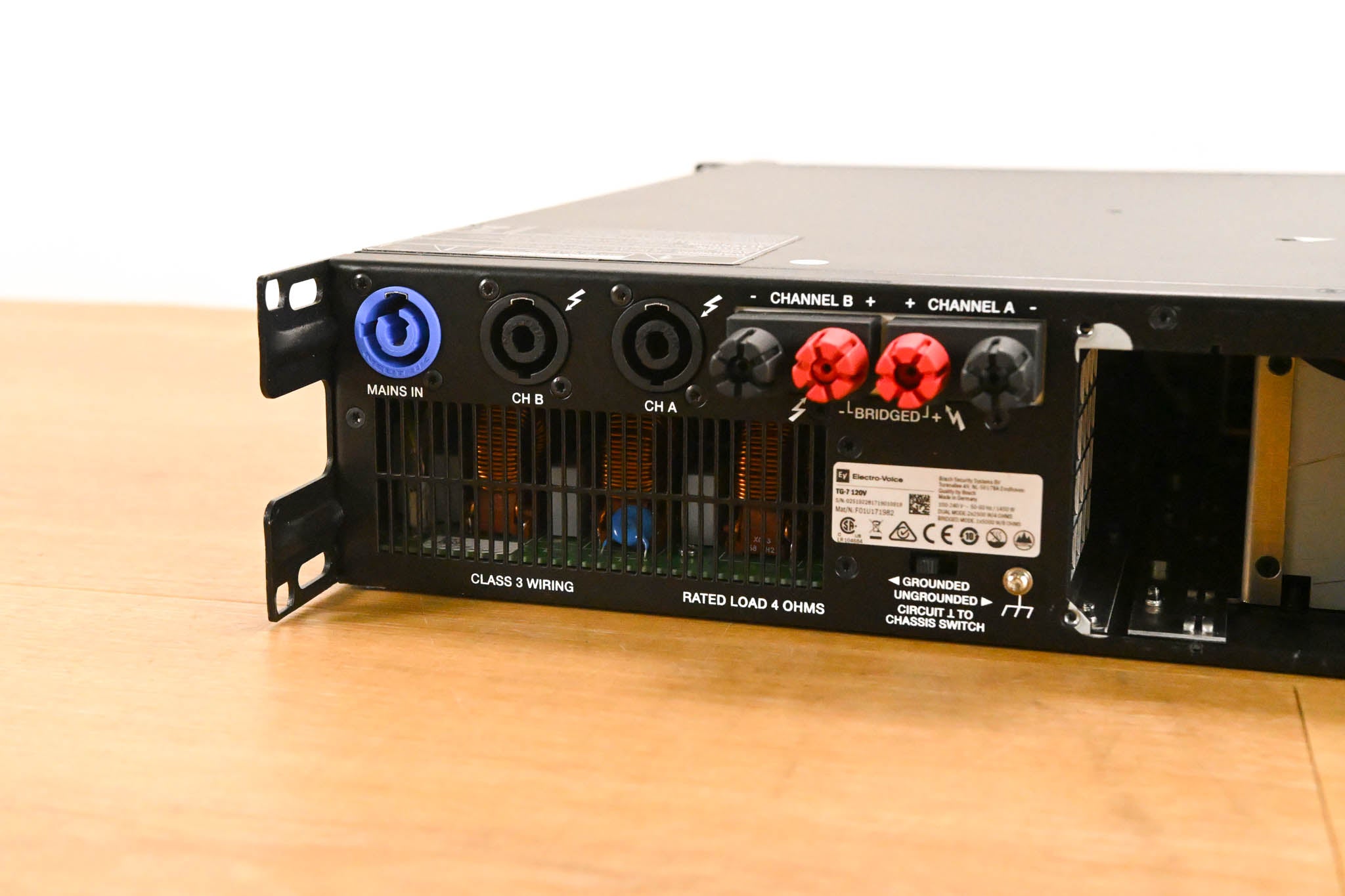 Electro-Voice (EV) TG-7 Tour-Grade Stereo Power Amplifier