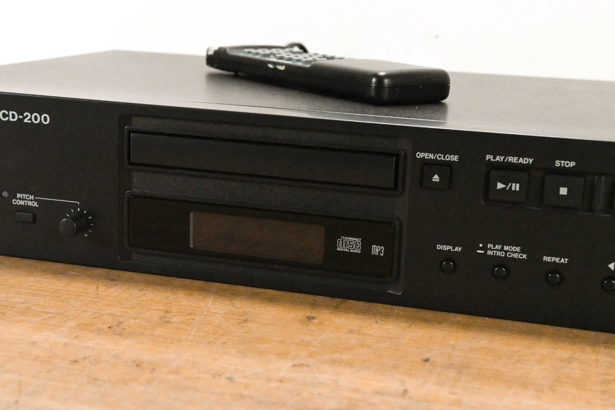 TASCAM CD-200 CD/MP3 Player