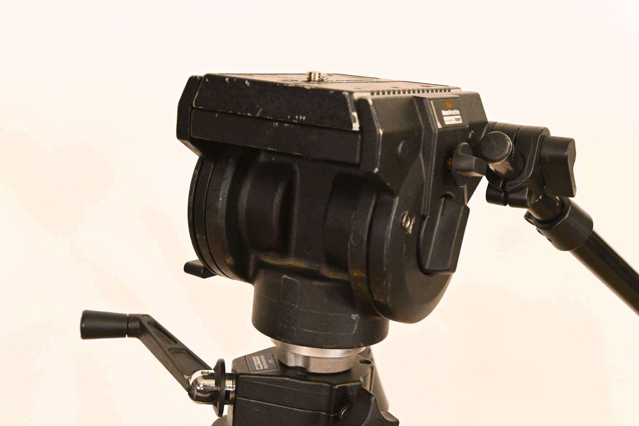 Manfrotto/Bogen 3068 Video Tripod with 3066 Fluid Head