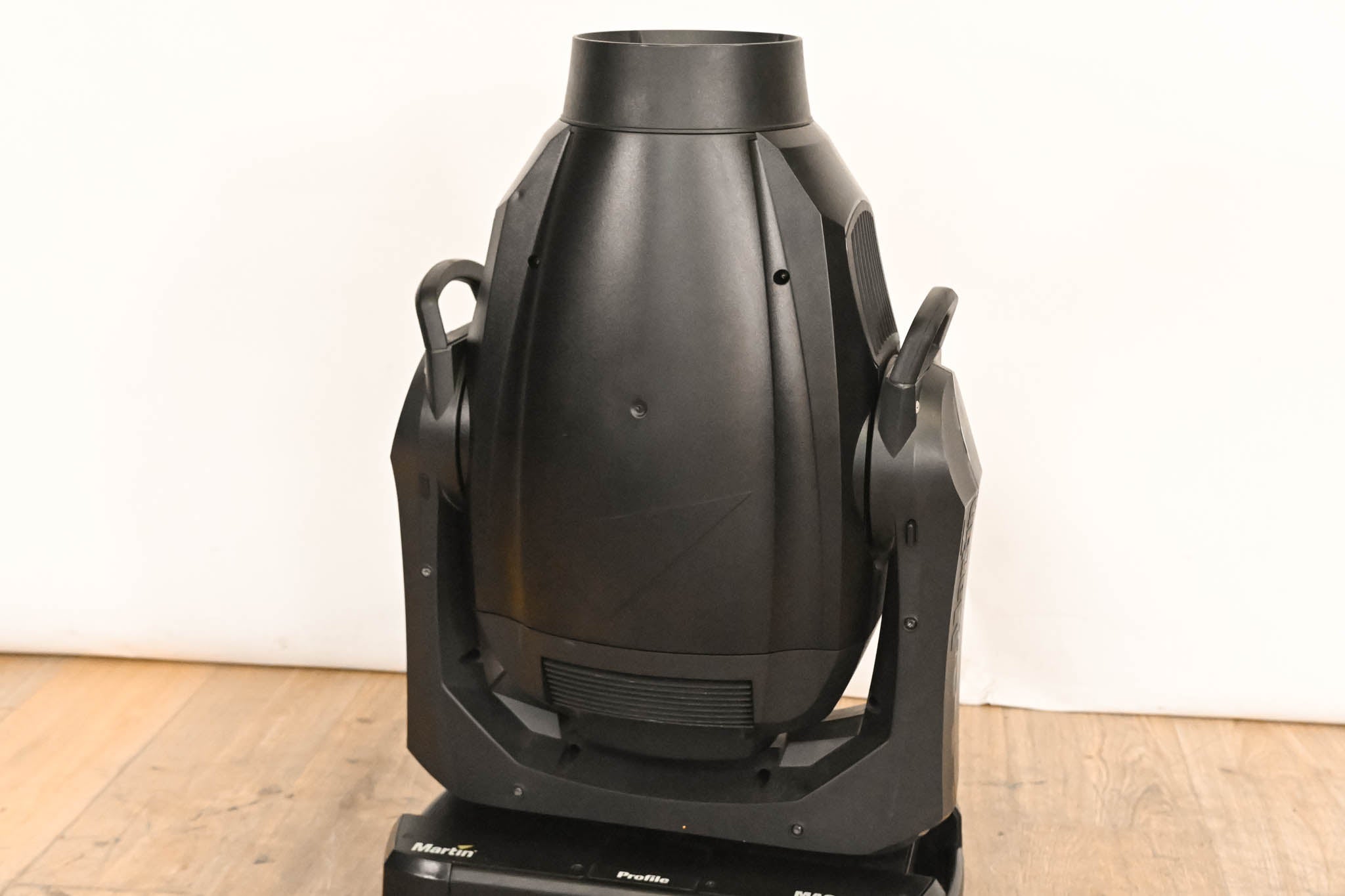 Martin MAC Viper Profile High Output Discharge-Based Moving Light