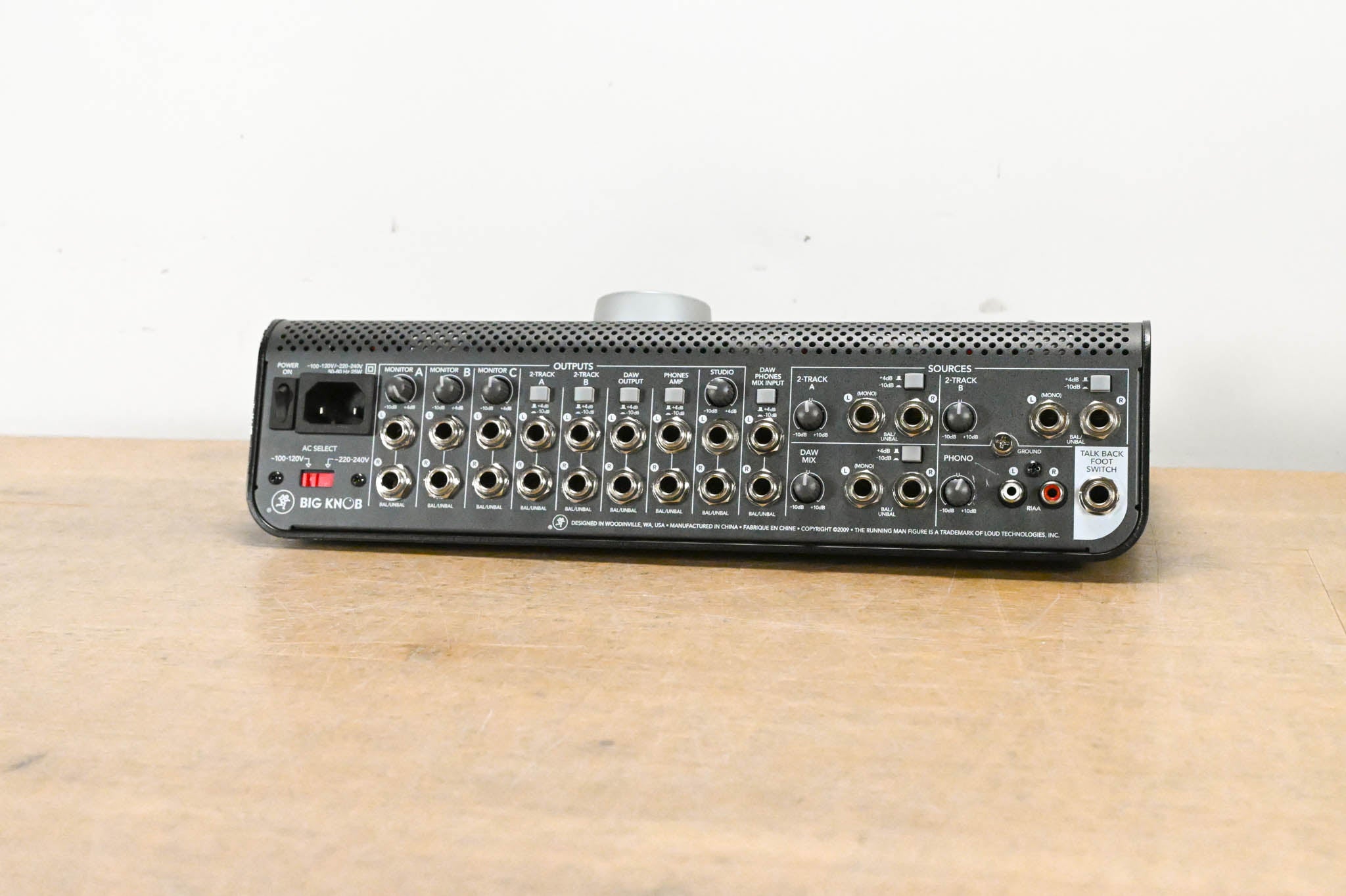 Mackie Big Knob Studio Command System