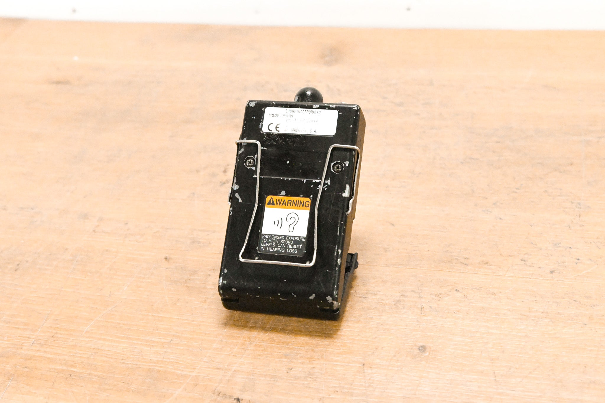 Shure P6HW Wired Bodypack Receiver