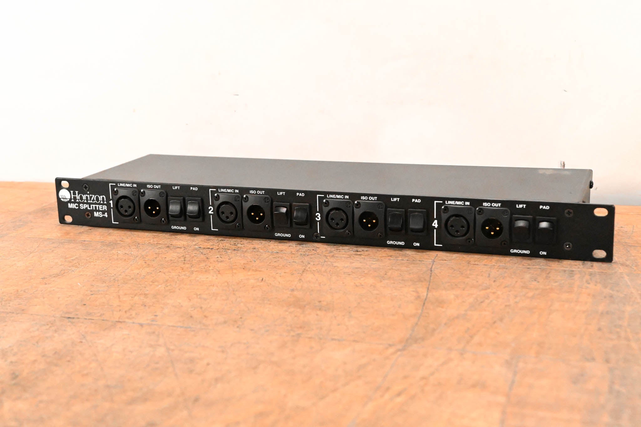 Horizon MS-4 4-Channel Rackmount Mic Splitter