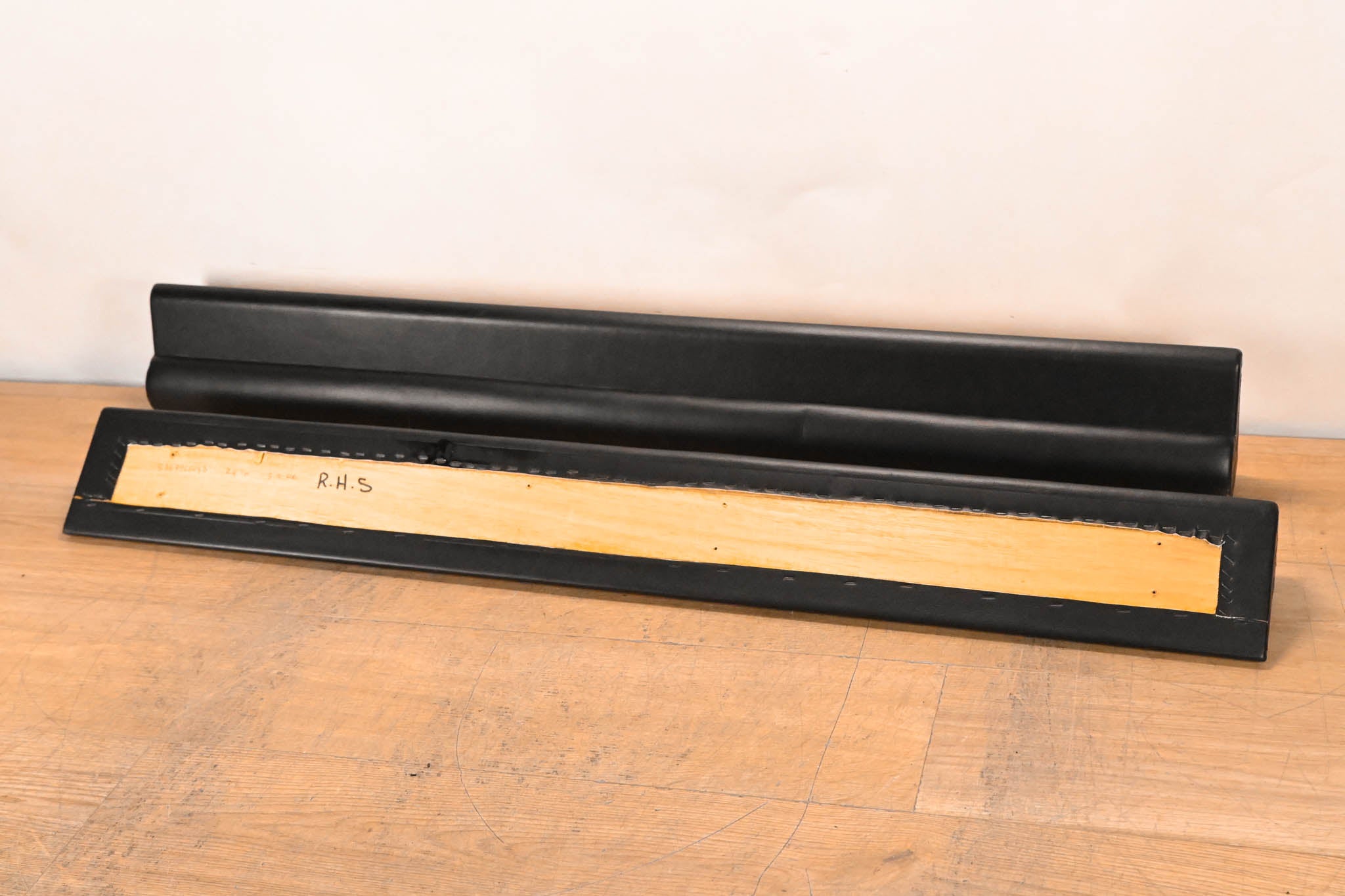 Solid State Logic C300 HD Cushioned Front Panel Armrest Set (5 Pieces)