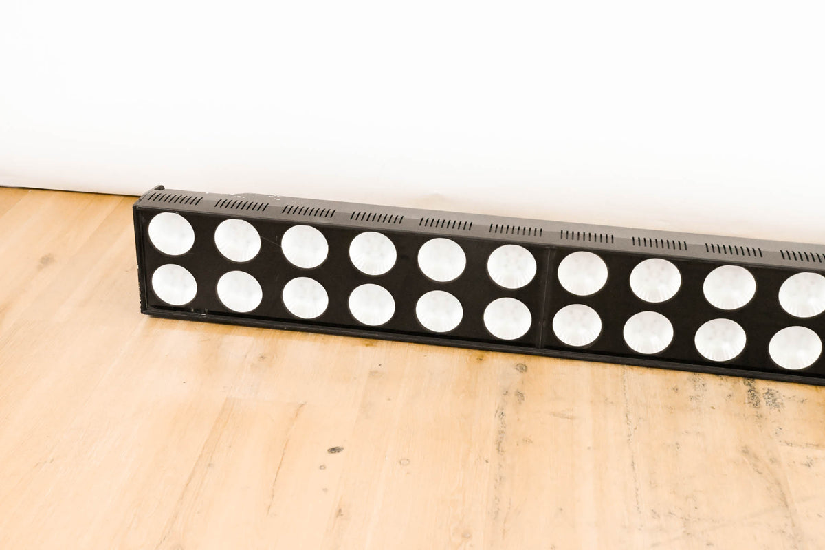 Philips Showline SL BAR 660 Professional RGBW LED Linear Wash Luminaire