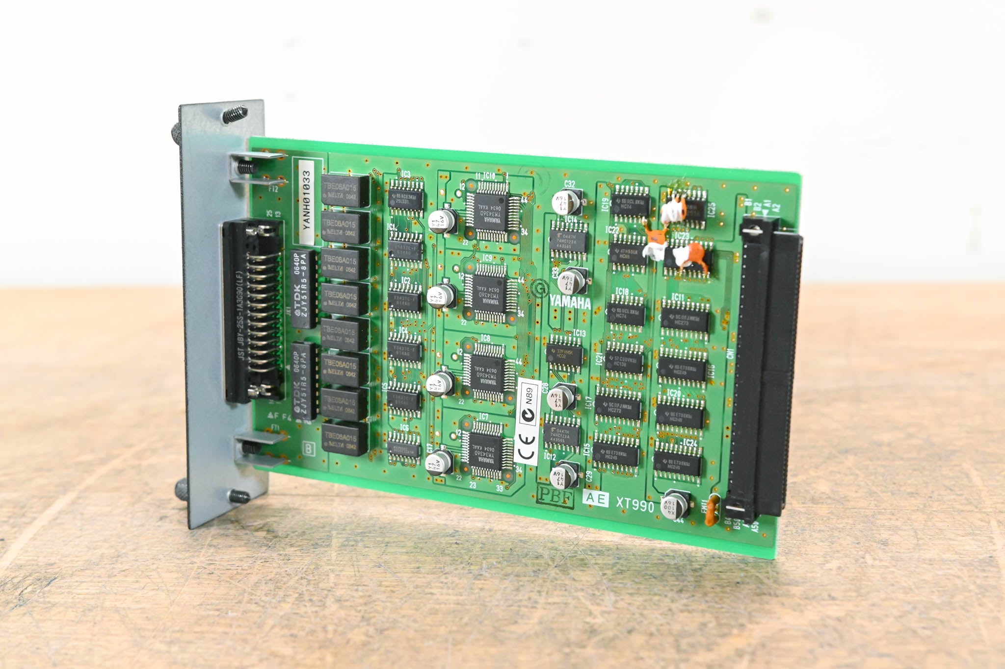 Yamaha MY8-AE 8-Channel AES/EBU Input/Output Card