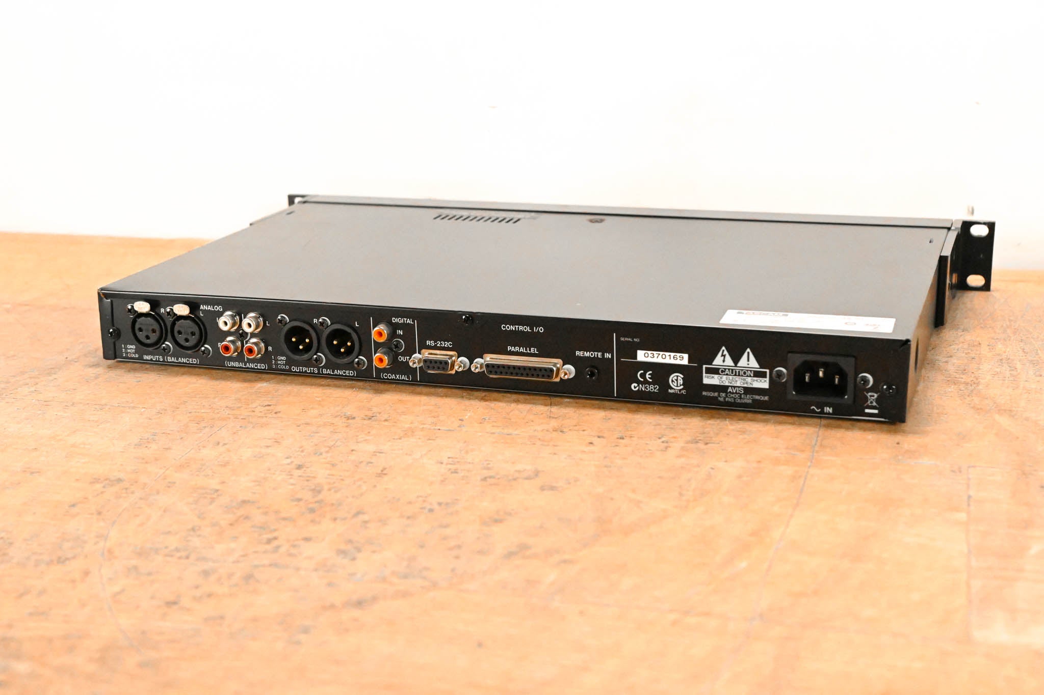 TASCAM SS-R1 Rack-Mountable Compact Solid State Recorder