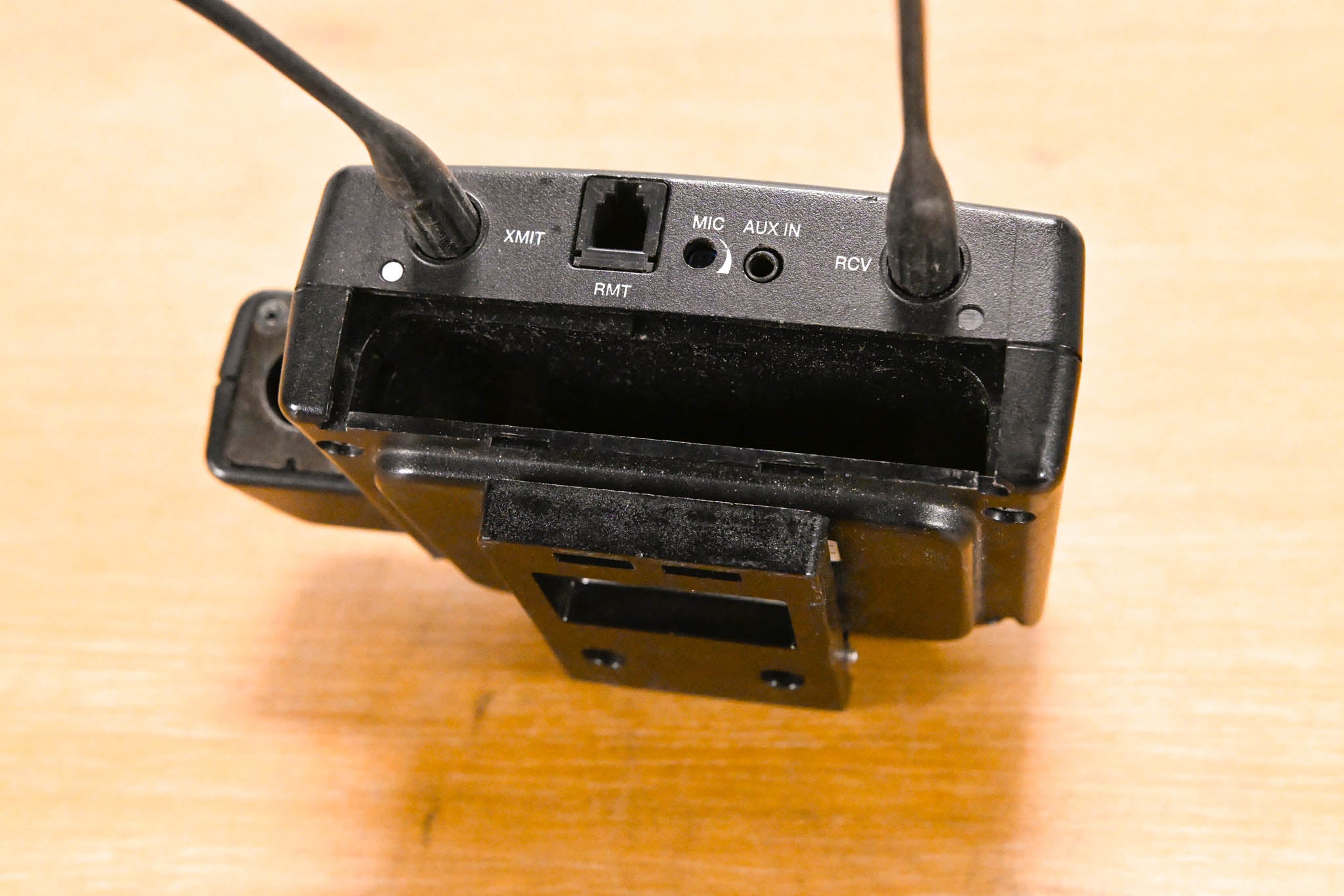 HME BP850 Beltpack Transceiver - Band A2