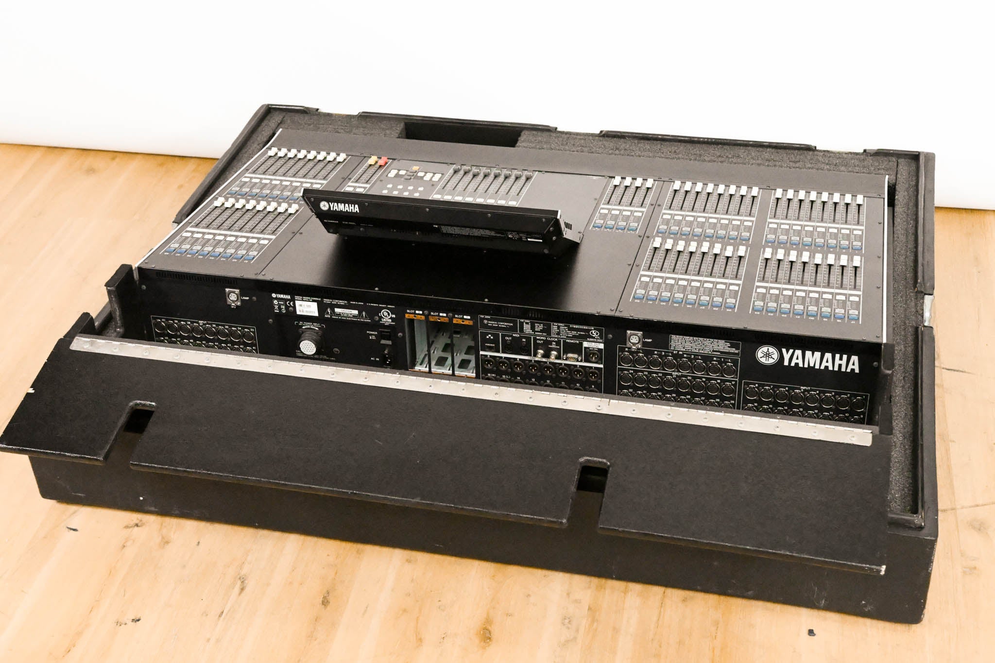 Yamaha M7CL-48 48-Channel Digital Audio Mixing Console with Road Case