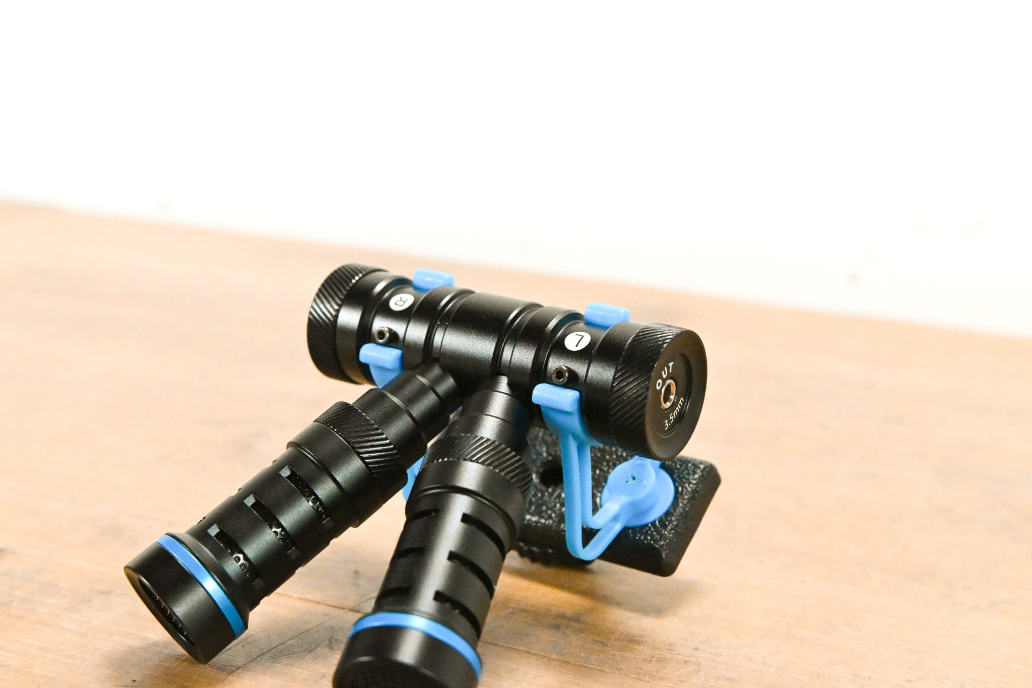 LZSIG LVM2 Universal Camera/Video Microphone