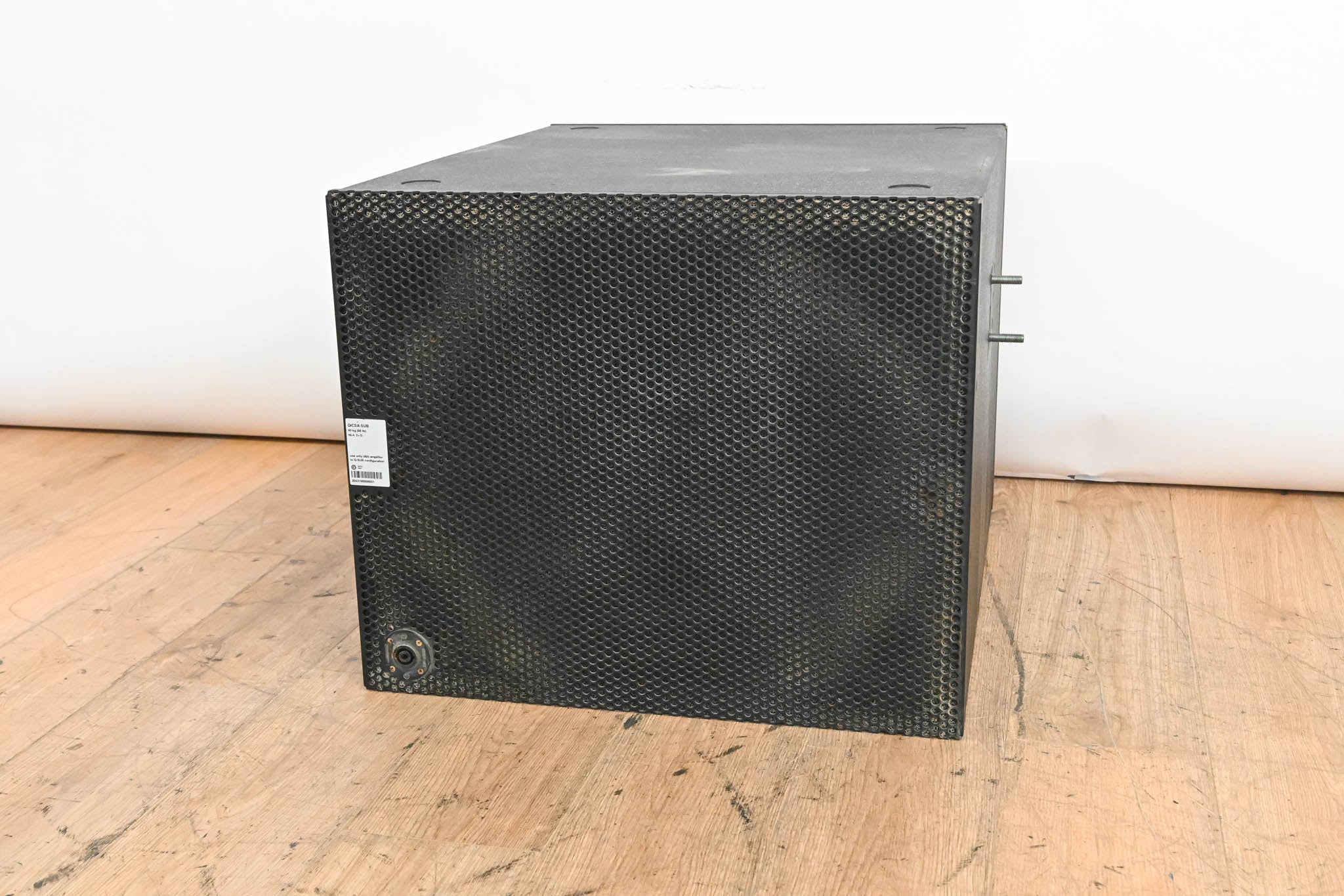 d&b audiotechnik QiCSA-SUB Passive 18" Cardioid Subwoofer Array Module