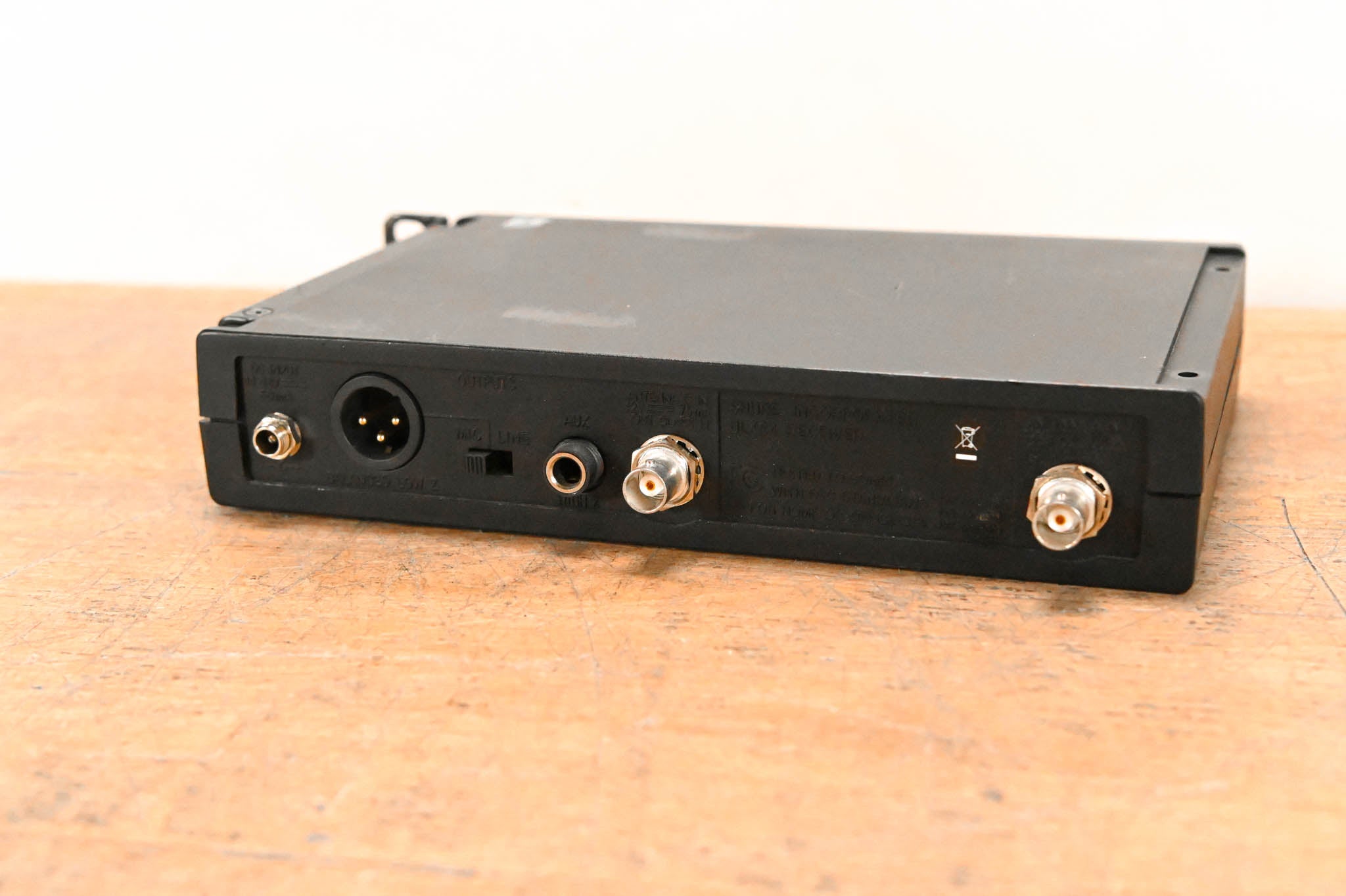 Shure ULXS4 Wireless Receiver - G3 Band: 470-506 MHz (NO POWER SUPPLY)