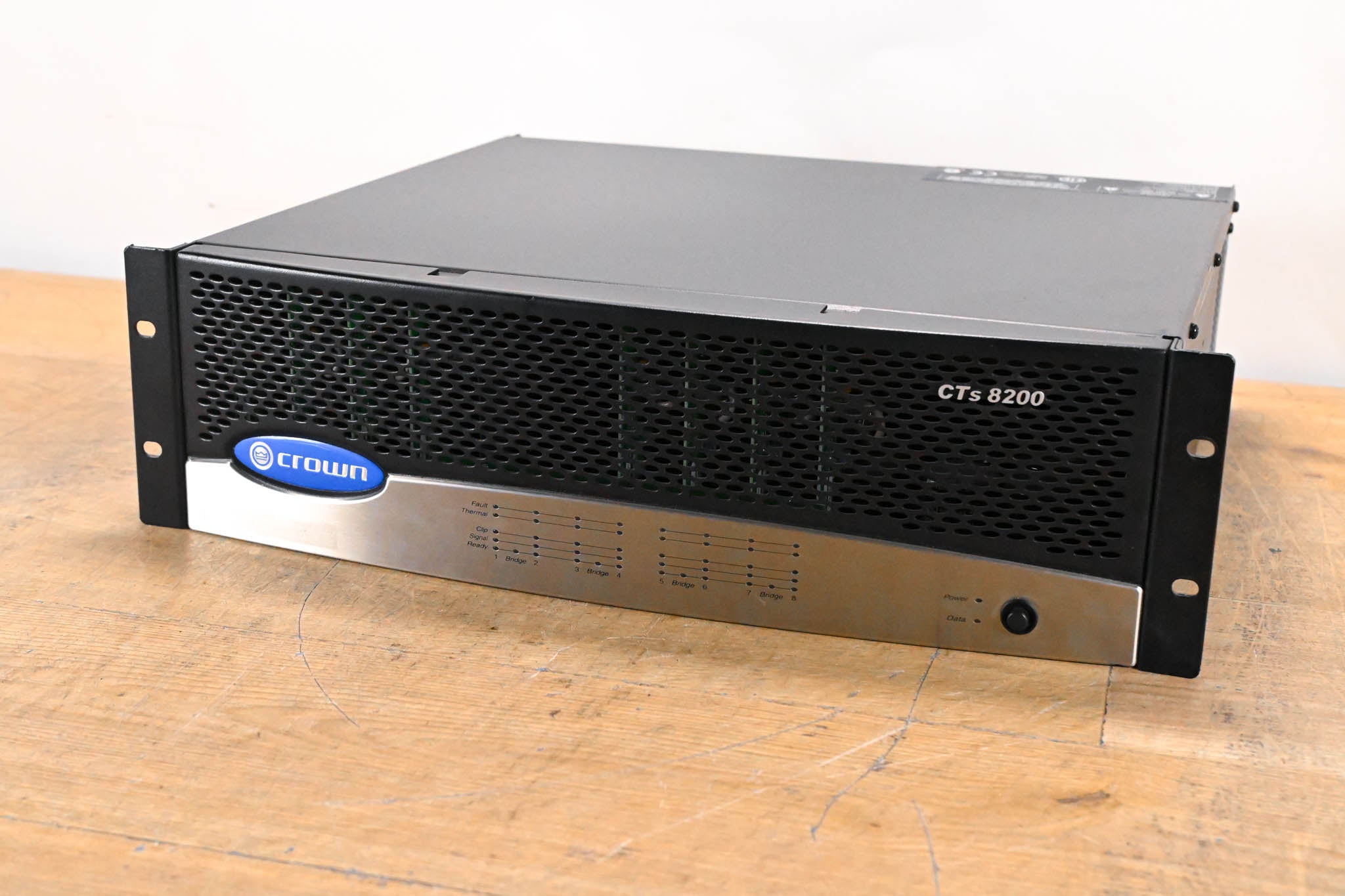 Crown CTs 8200 200W 8-Channel Power Amplifier