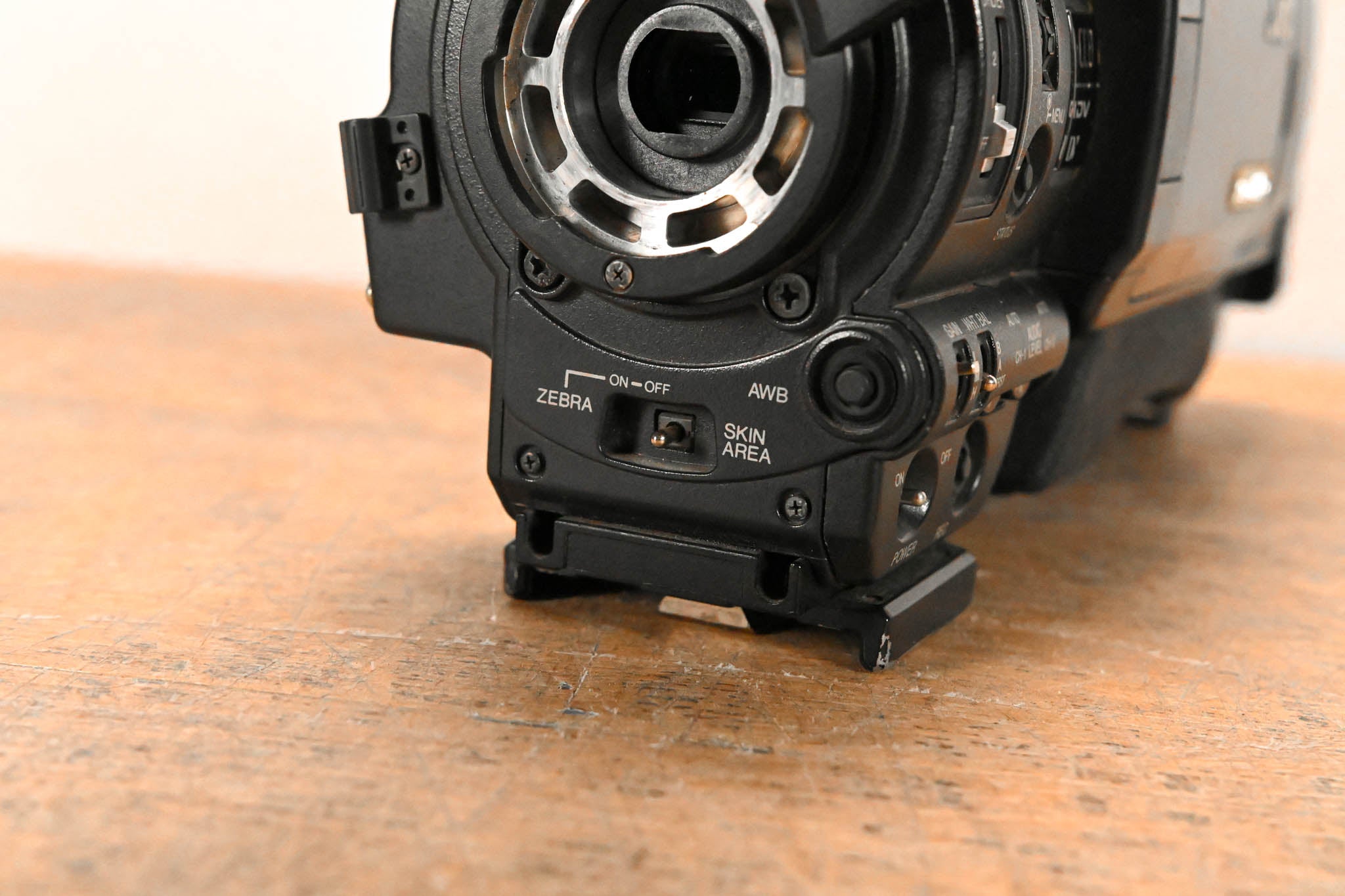 JVC GY-HD200U 1/3" 3-CCD Professional HDV Camcorder