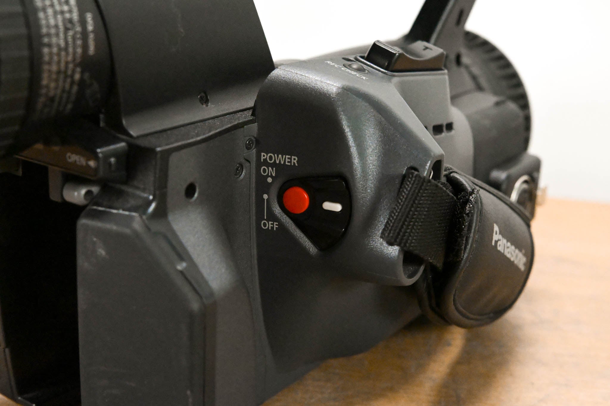 Panasonic AG-HMC150P AVCCAM Camcorder