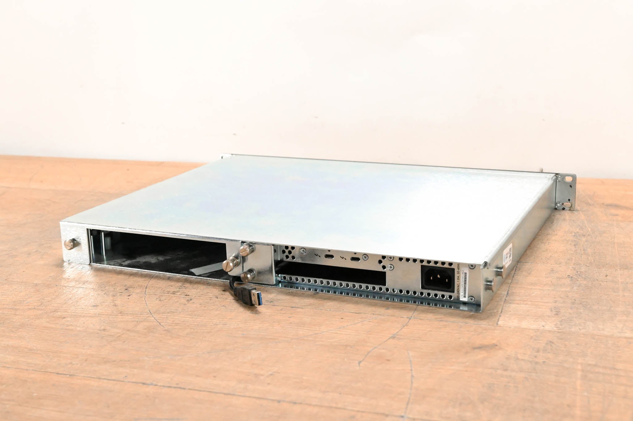 AVID Pro Tools | HDX Thunderbolt 3 Rackmount Chassis