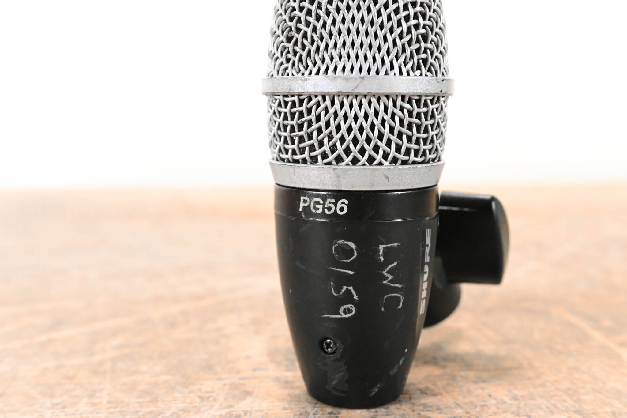 Shure PG56 Cardioid Dynamic Snare/Tom Microphone