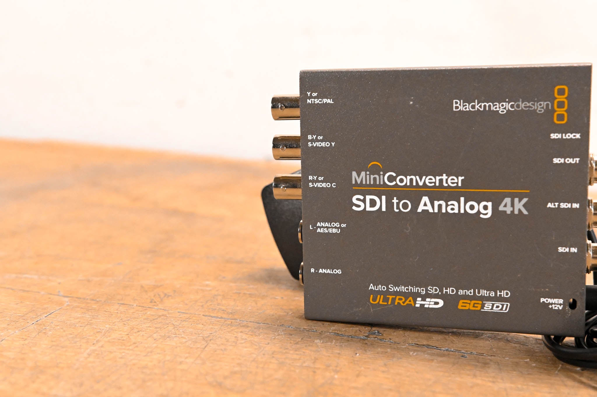 Blackmagic Design Mini Converter SDI to Analog 4K