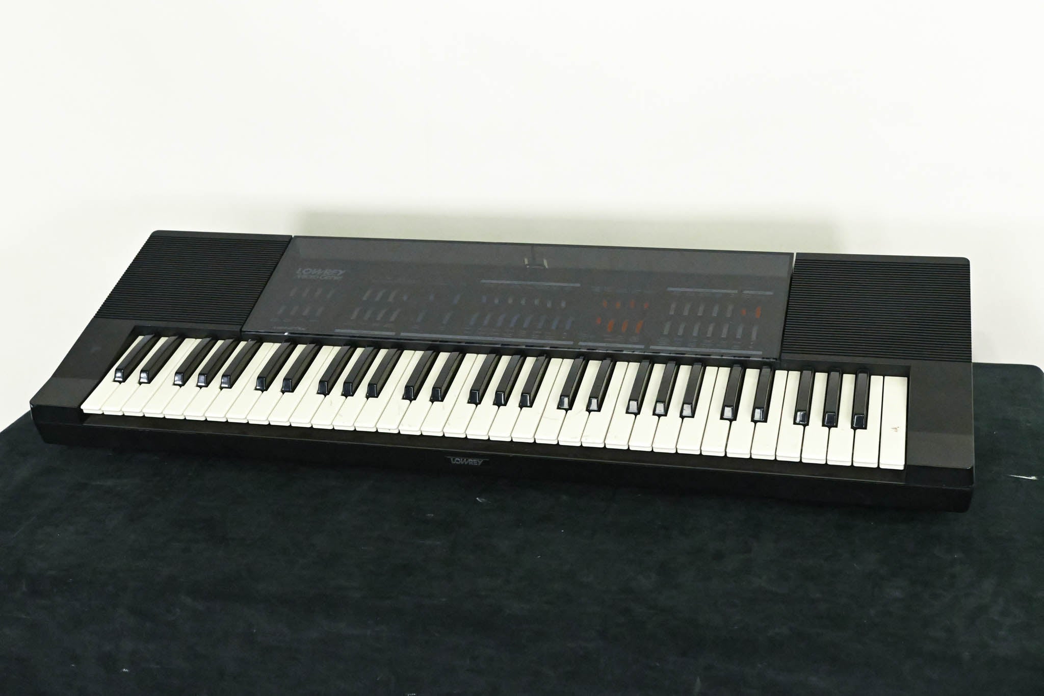 Lowrey V-120 Micro Genie 61-Key Portable Organ / Keyboard (NO PSU)