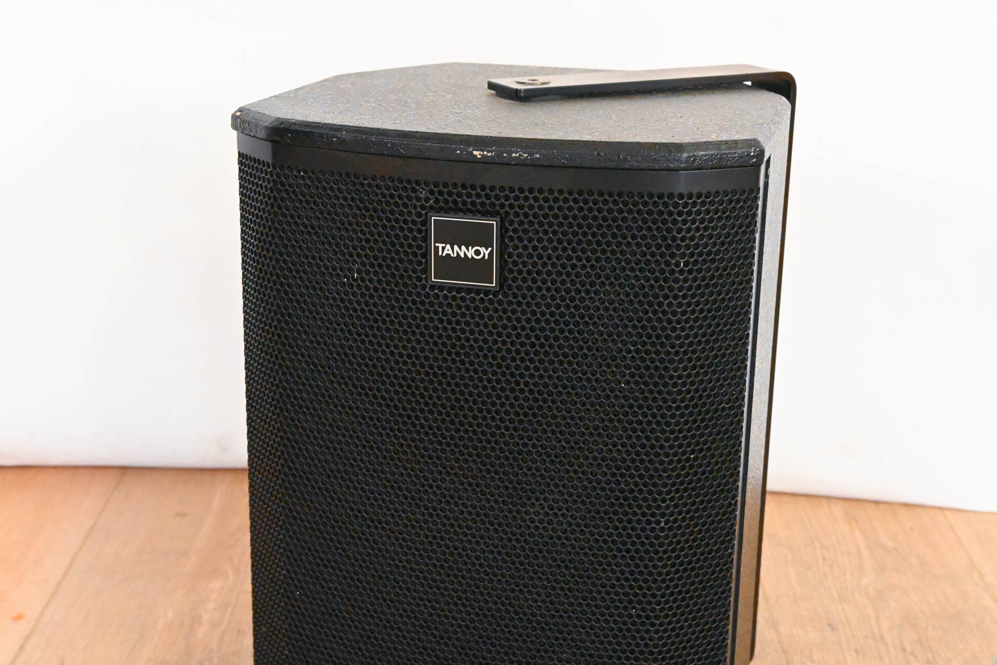 Tannoy VXP 8 8" Dual-Concentric Powered Speaker