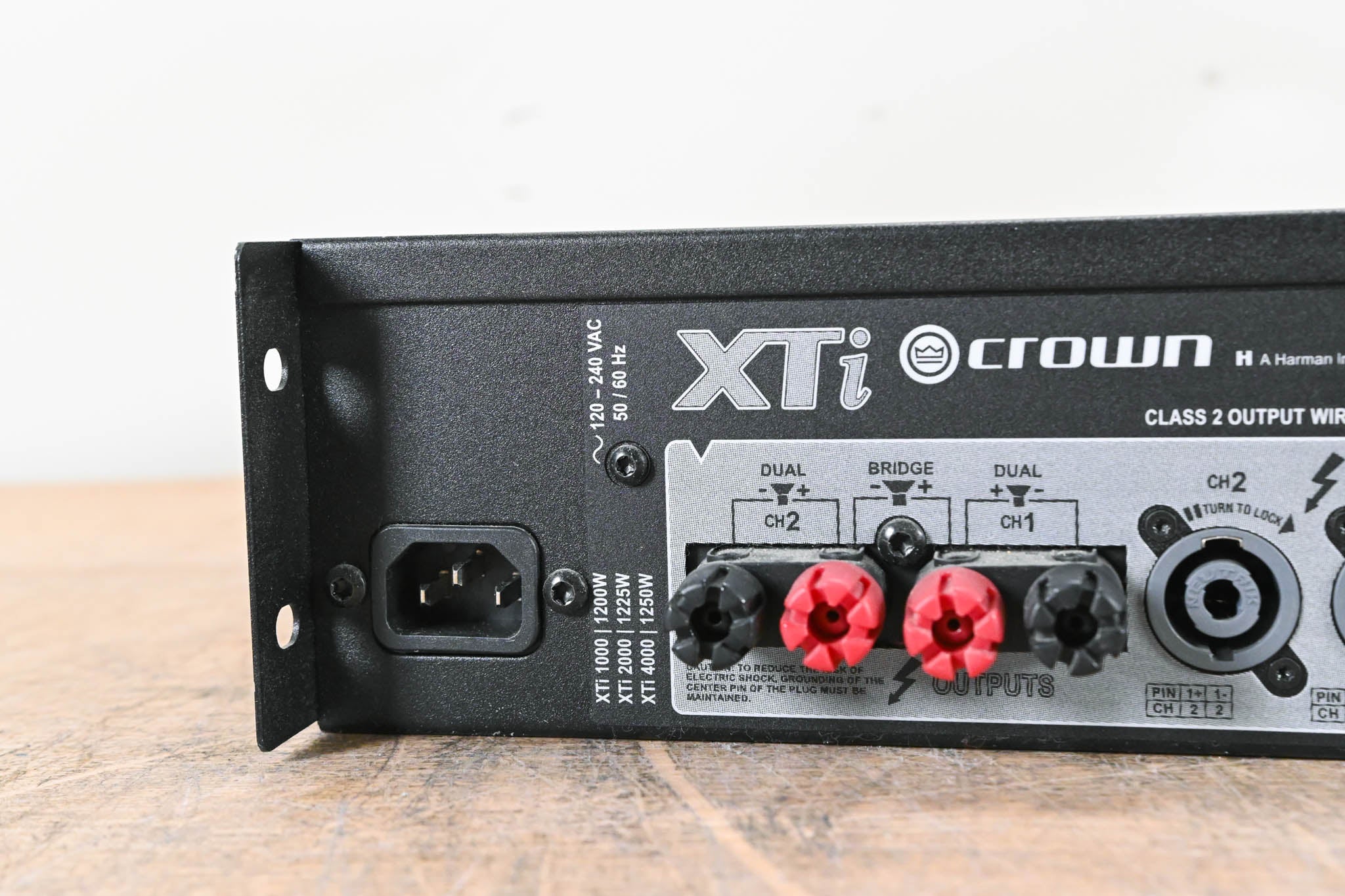 Crown XTi 1000 Stereo Power Amplifier with DSP