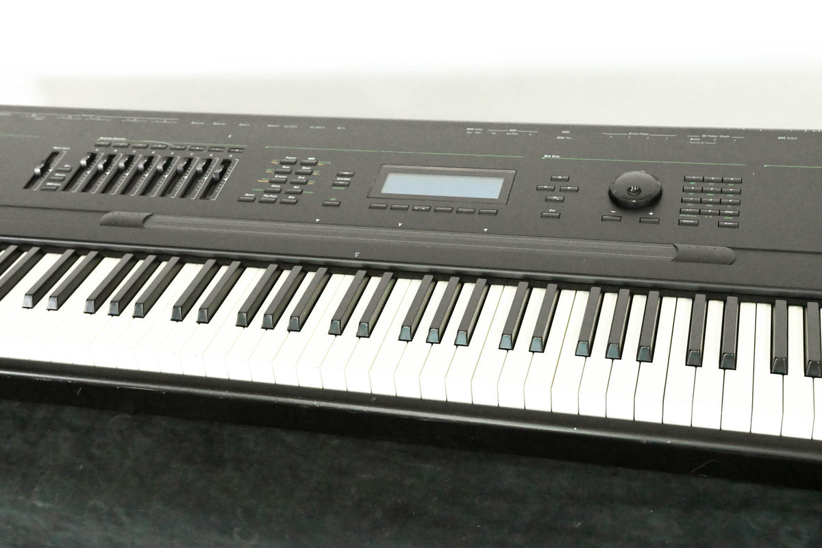 Kurzweil K2500X 88-Key Digital Workstation Synthesizer