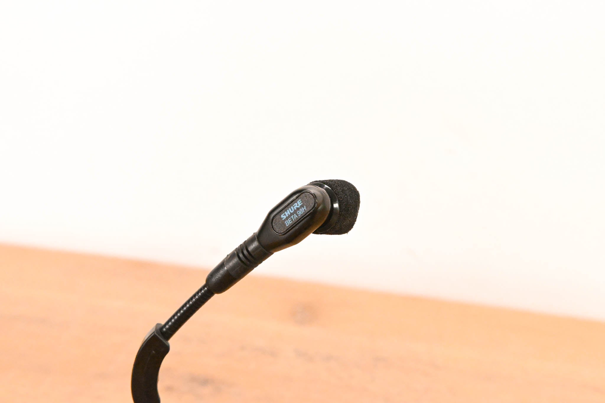 Shure Beta 98H/C Miniature Cardioid Condenser Instrument Microphone