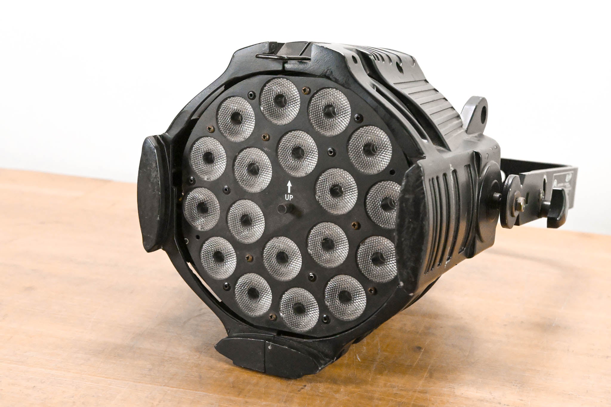 Elation OPTI TRI PAR 18 x 3W Tri Color LED Par
