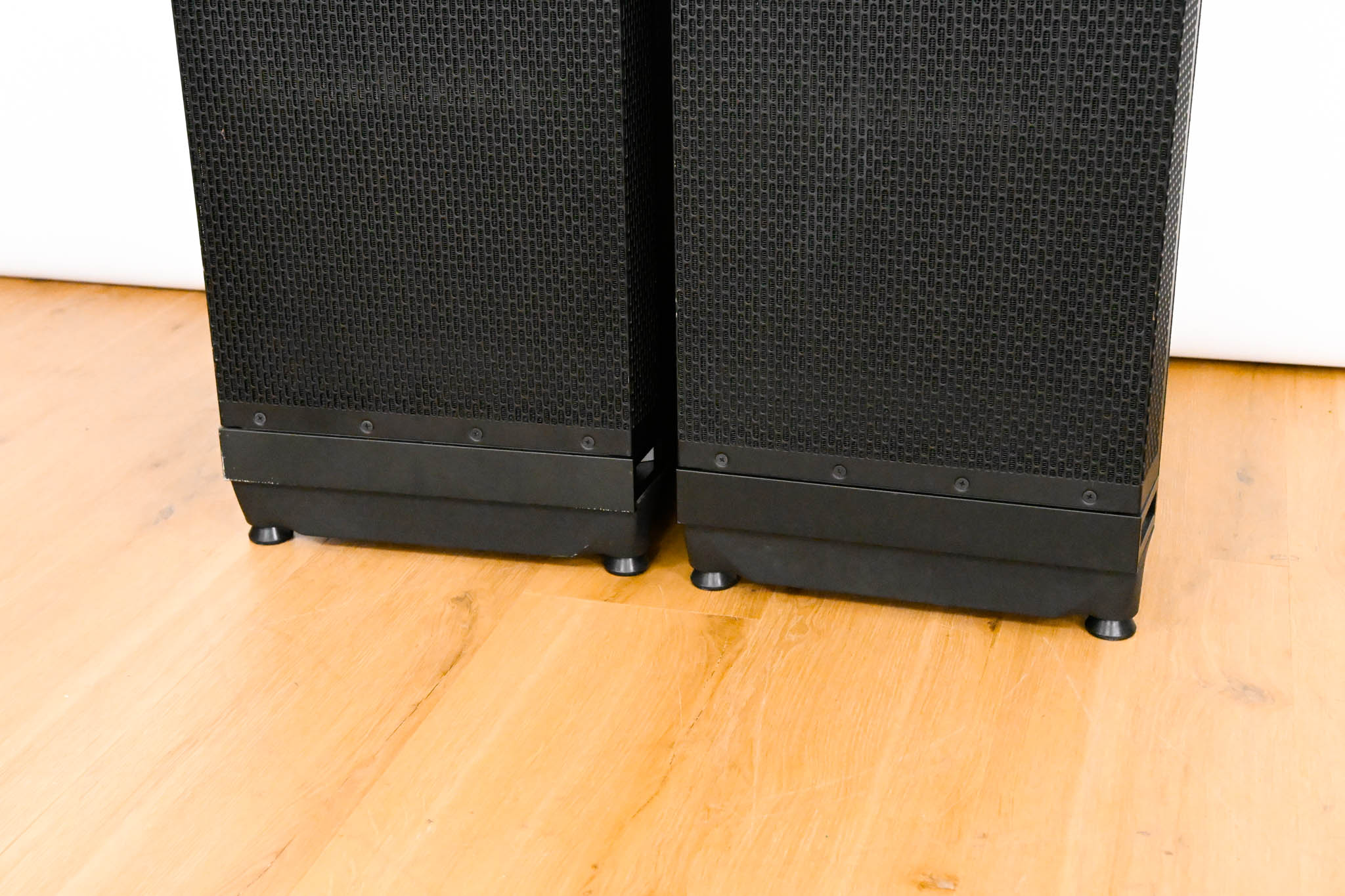 Electro-Voice (EV) X2-212/90 12" Vertical Line Array Loudspeaker (PAIR)