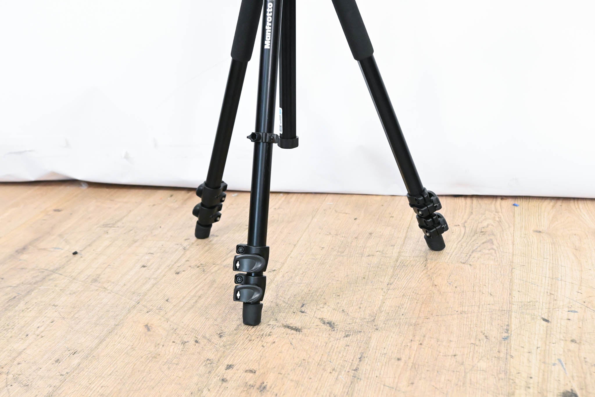 Manfrotto 496RC2 Tripod Head with 290 3-Stage Aluminum Tripod