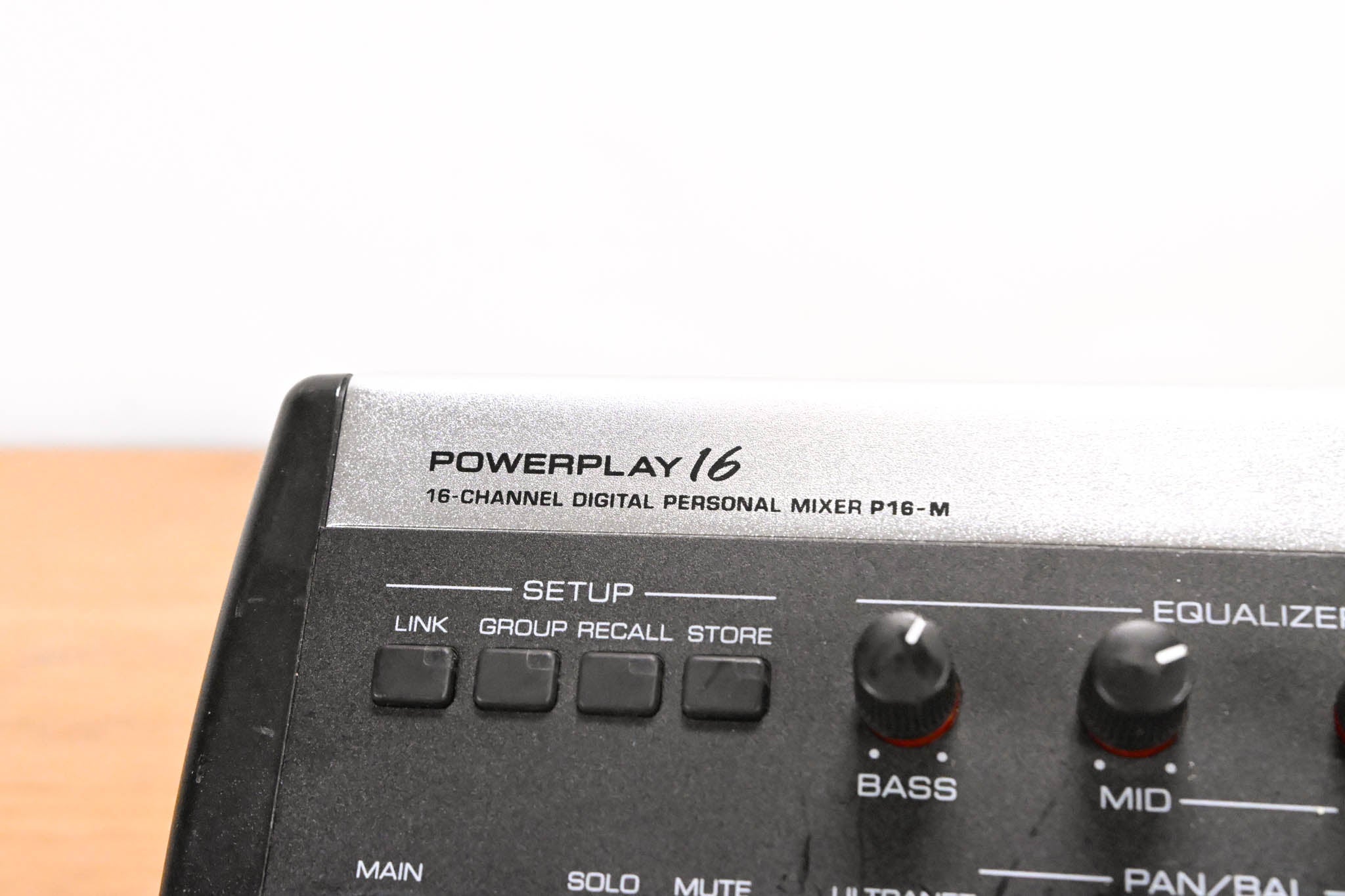 Behringer Powerplay P16-M 16-Channel Digital Personal Mixer