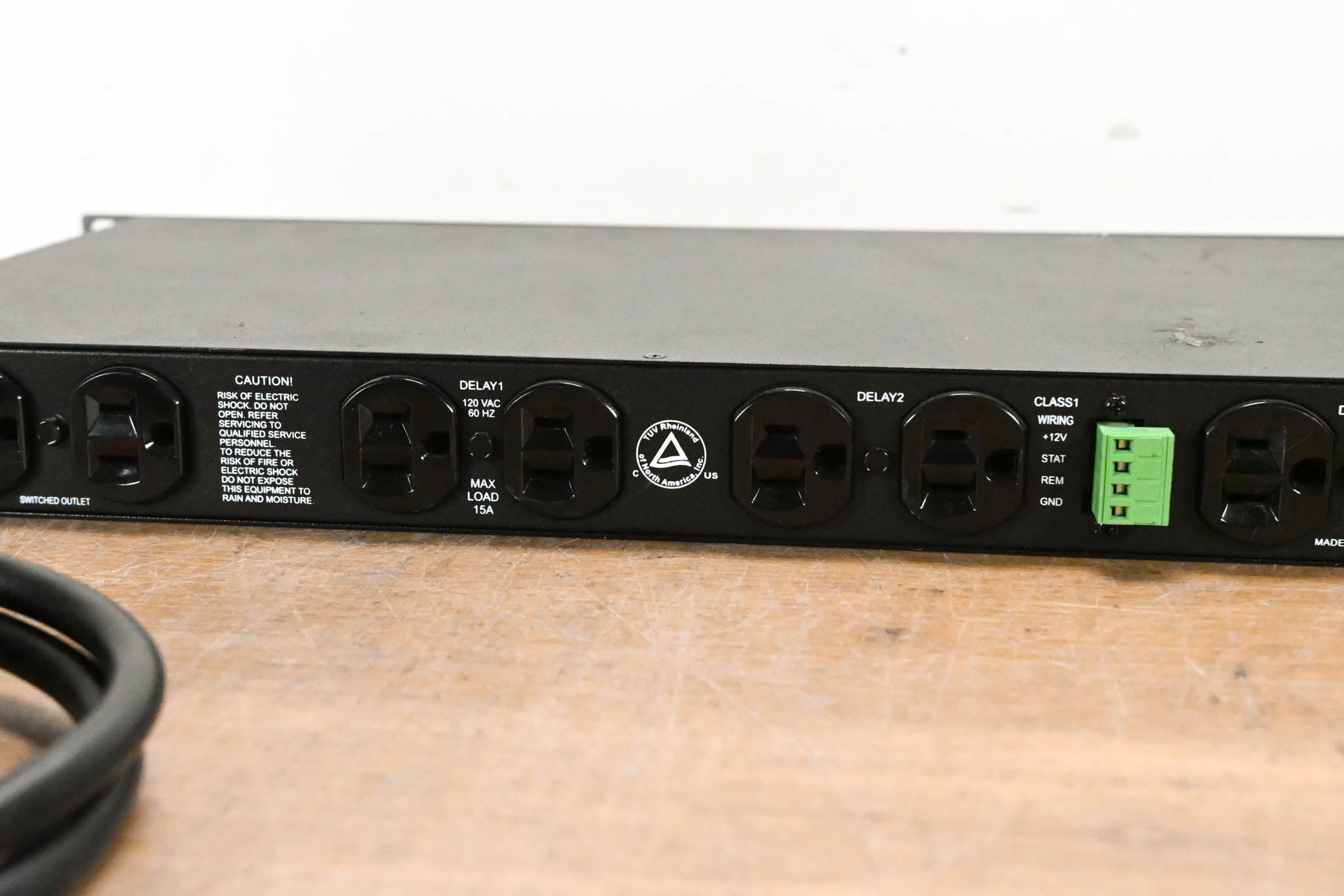 Furman PS-8R Series II 8-outlet Power Conditioner and Sequencer
