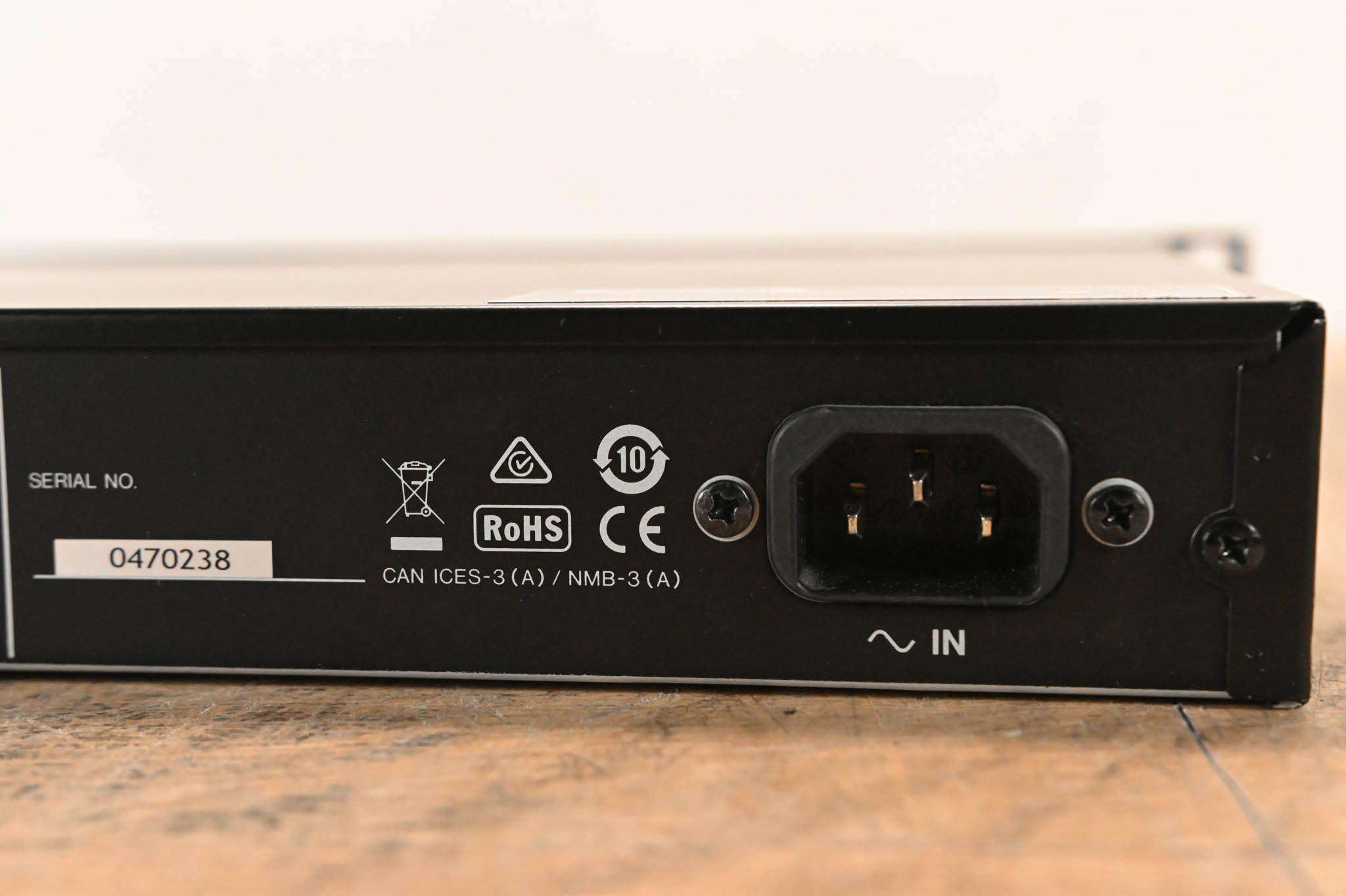 TASCAM SS-R100 Solid State Digital Digital Audio Recorder