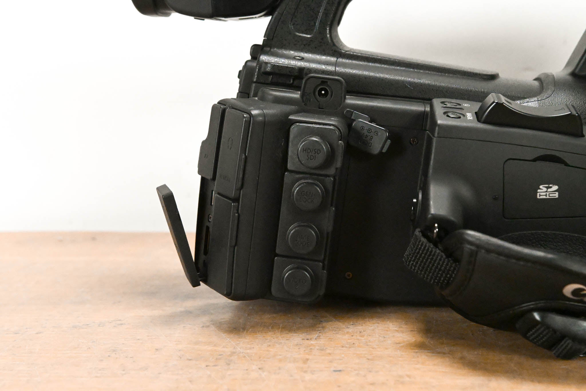 Canon XF305 Professional Camcorder