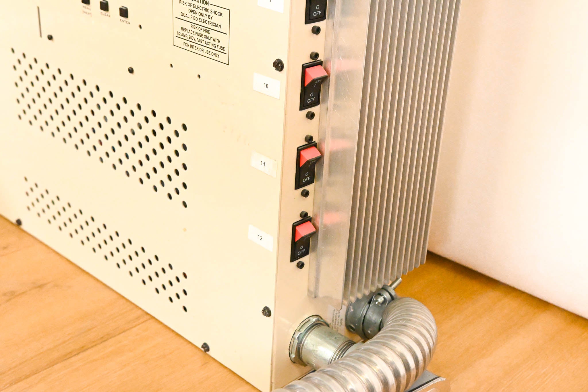 Lightronics AR-1202RTC 12-Channel 2.4kW Architectural Dimmer