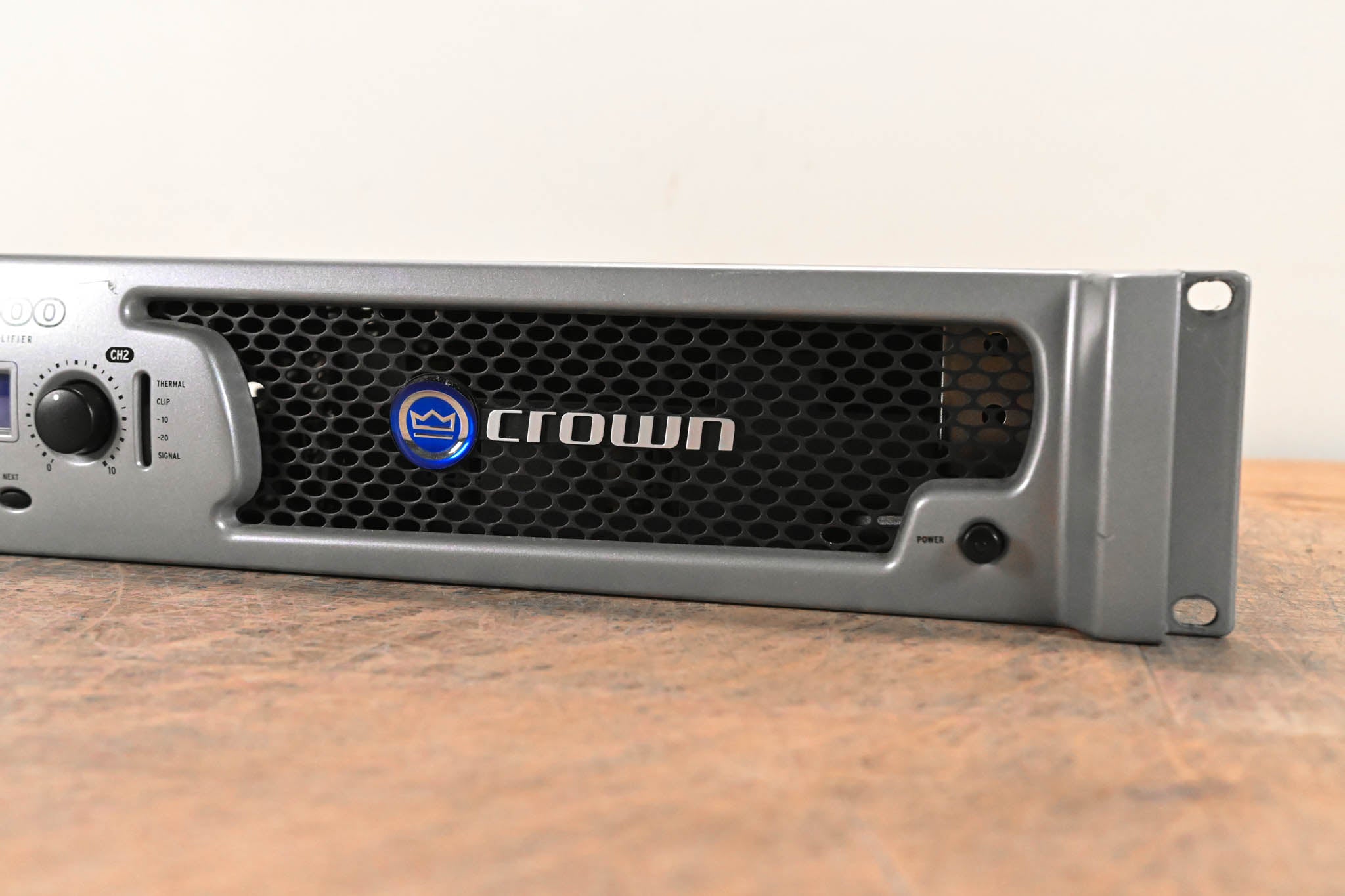 Crown XLS 1500 Two-Channel, 525W @ 4Ω Power Amplifier