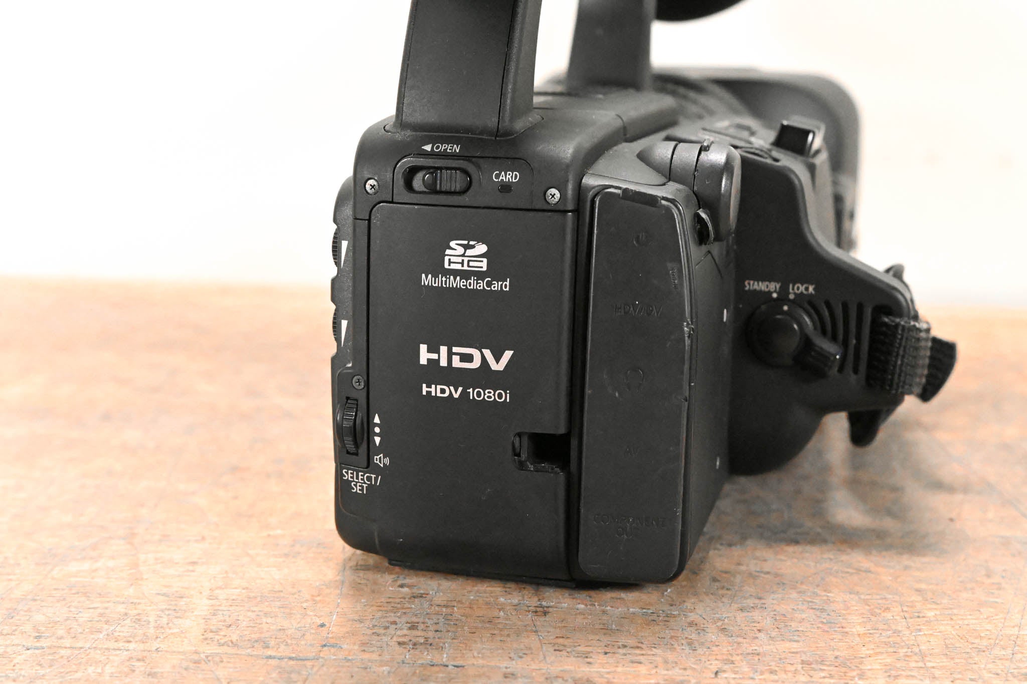 業務用HDVカメラ　Canon XH-A1 Amazon.com : Canon XH A1 HDV Camcorder : Electronics