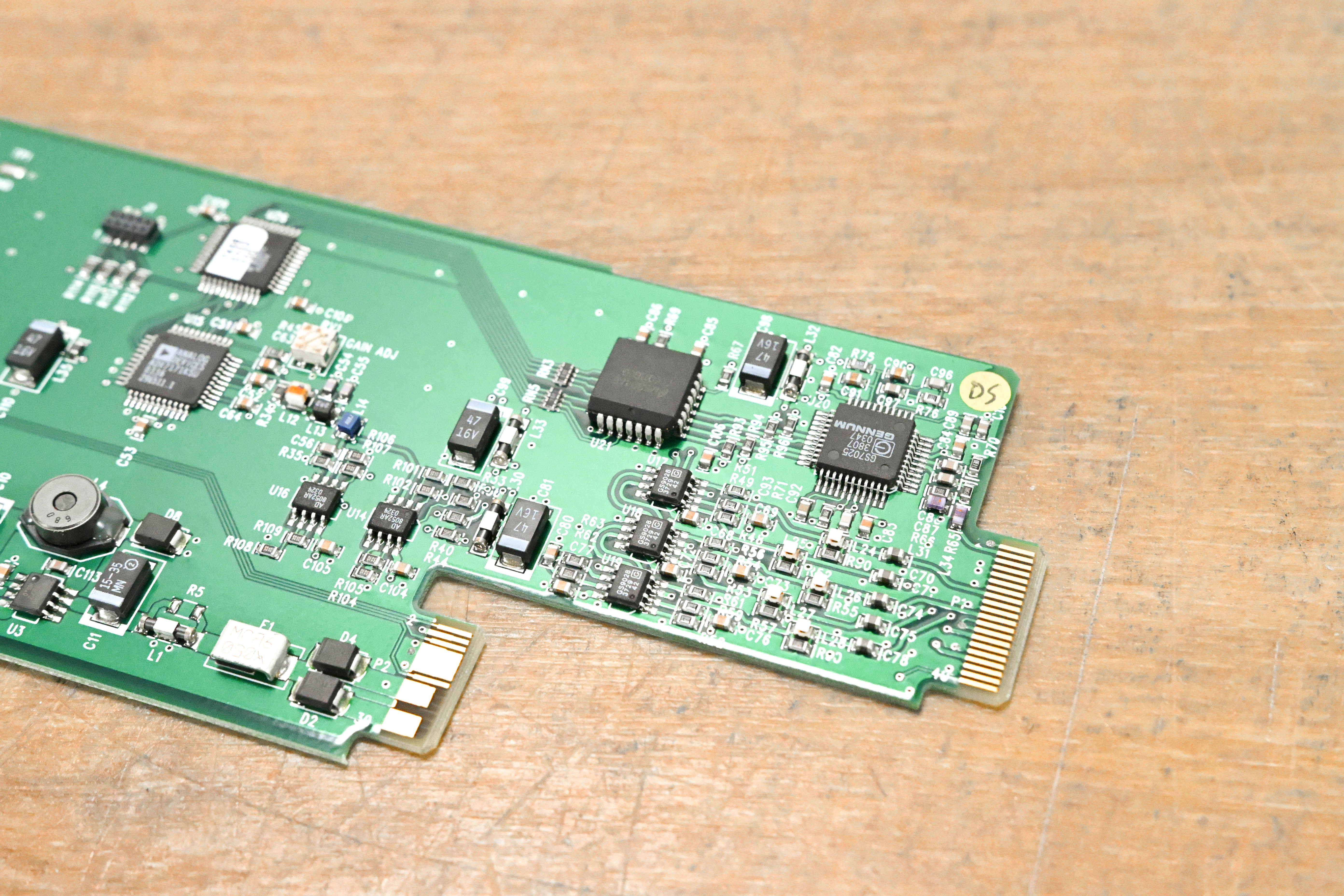 Miranda SDA-1141 Reclocked Digital Video DA with Monitoring Module
