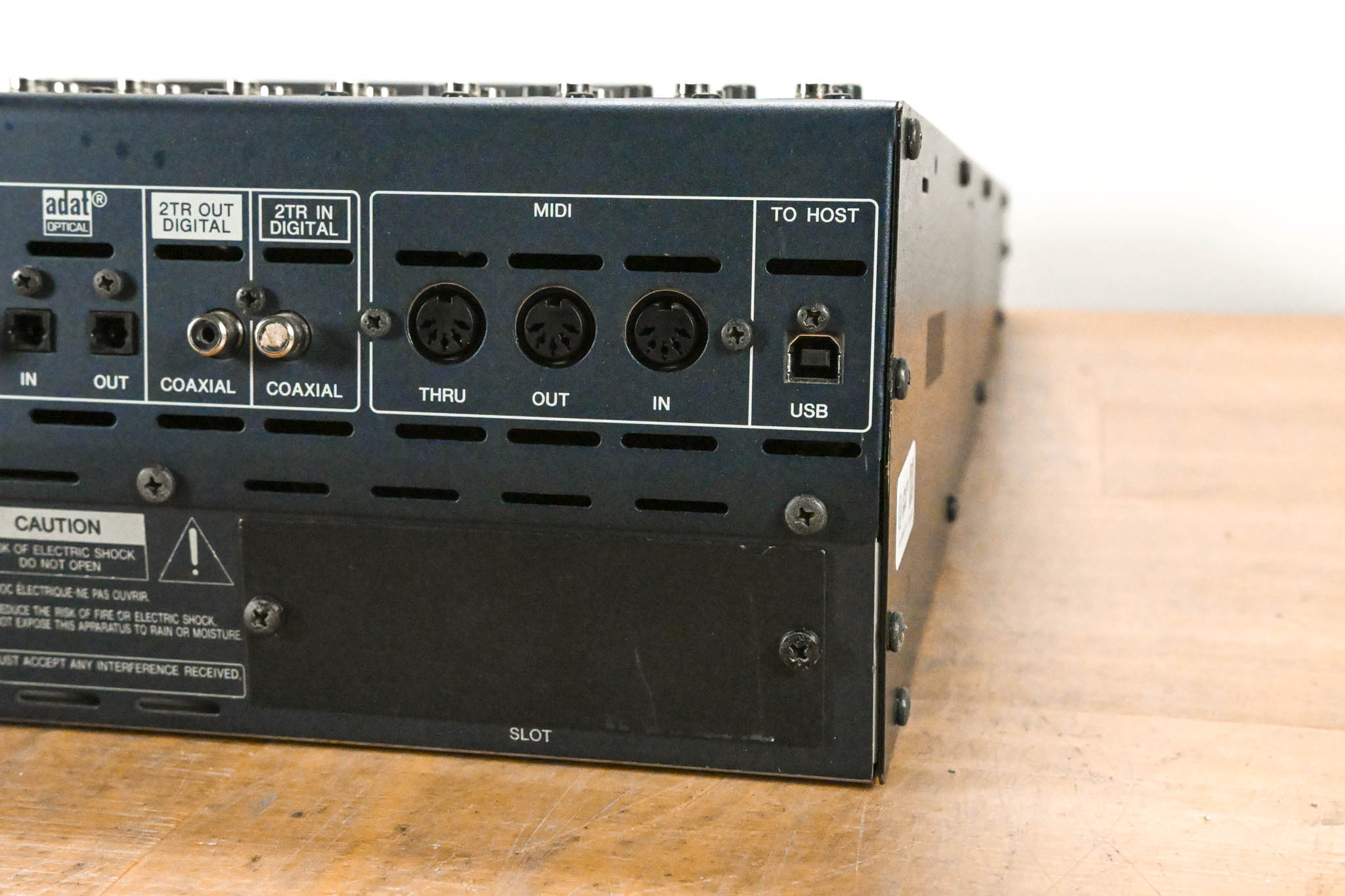 Yamaha 01V96VCM 24-Bit/96k Digital Recording Mixer