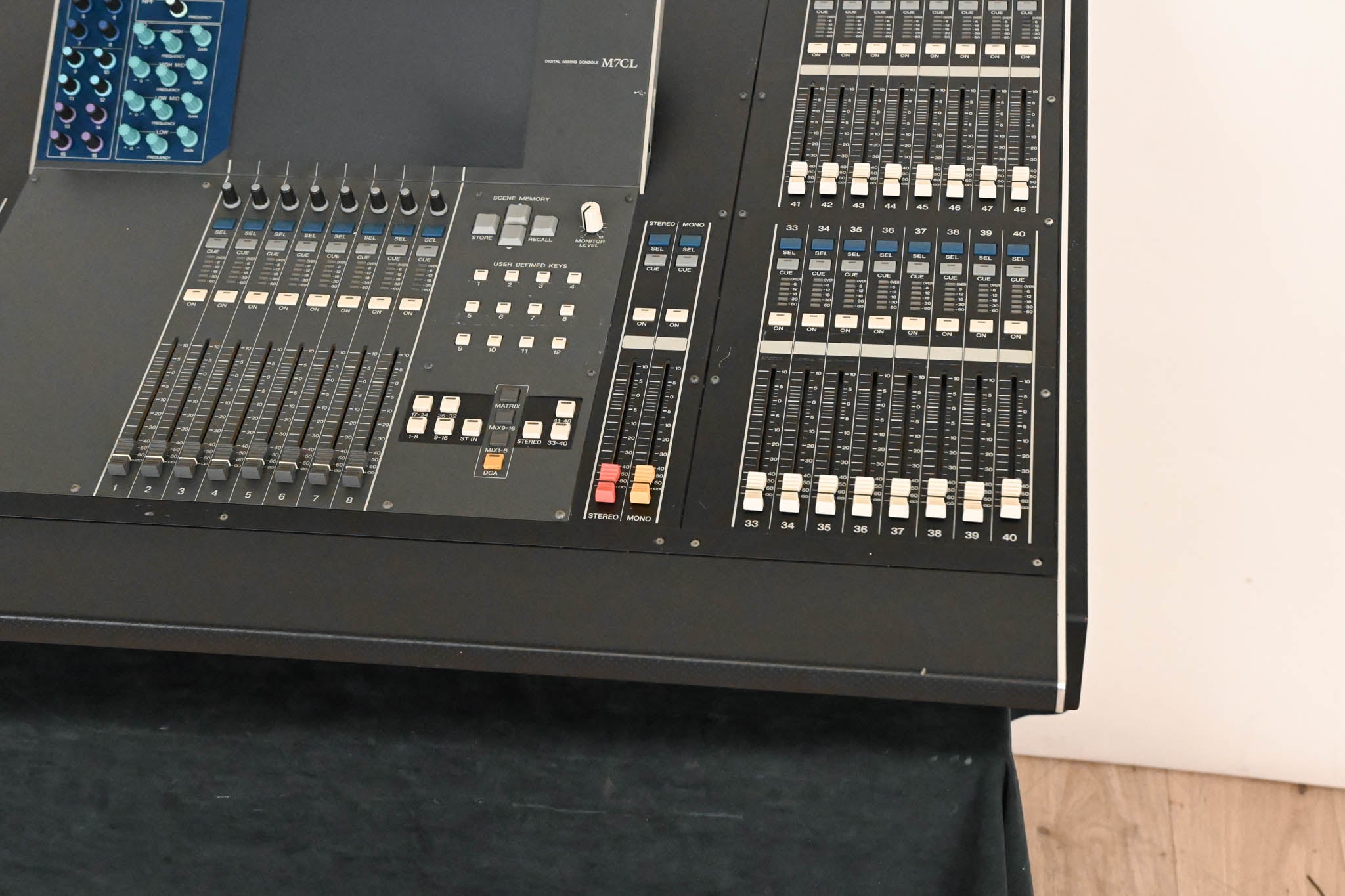 Yamaha M7CL-48 48-Channel Digital Audio Mixing Console