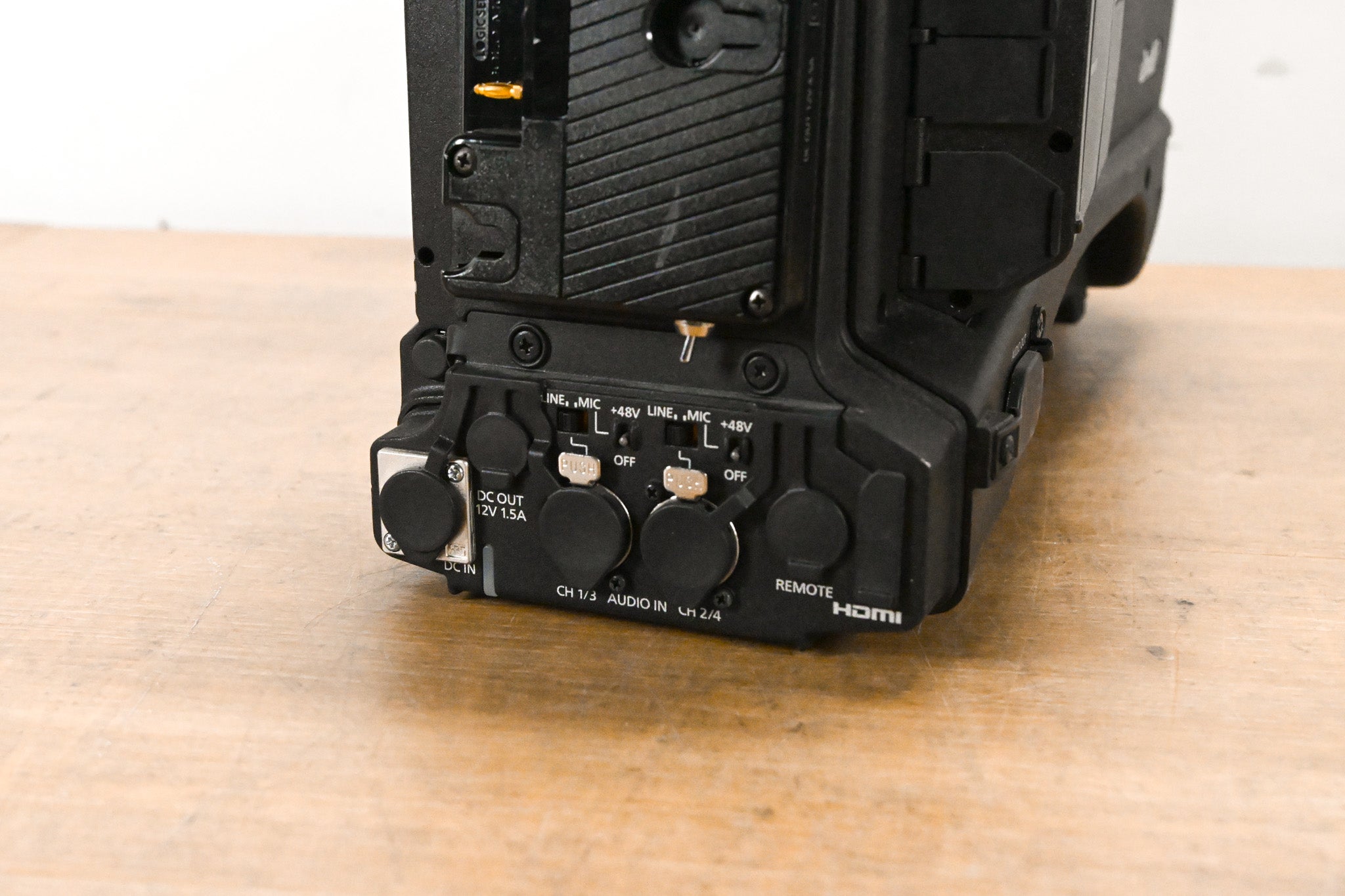 Panasonic AJ-PX800G P2 HD AVC-ULTRA Camcorder