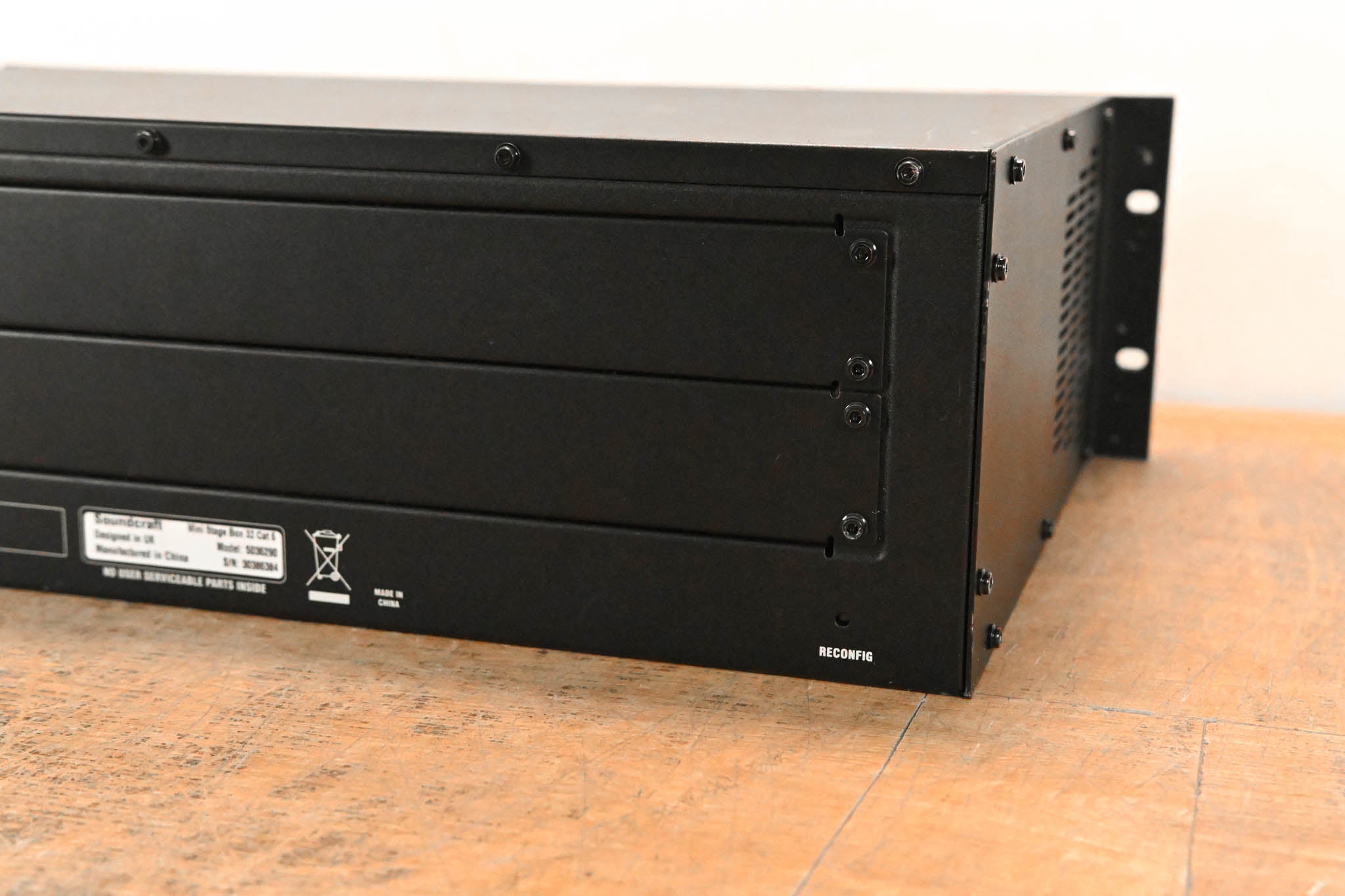 Soundcraft Mini Stagebox 32 Cat 5 32-Ch. Digital Stagebox with MADI Card