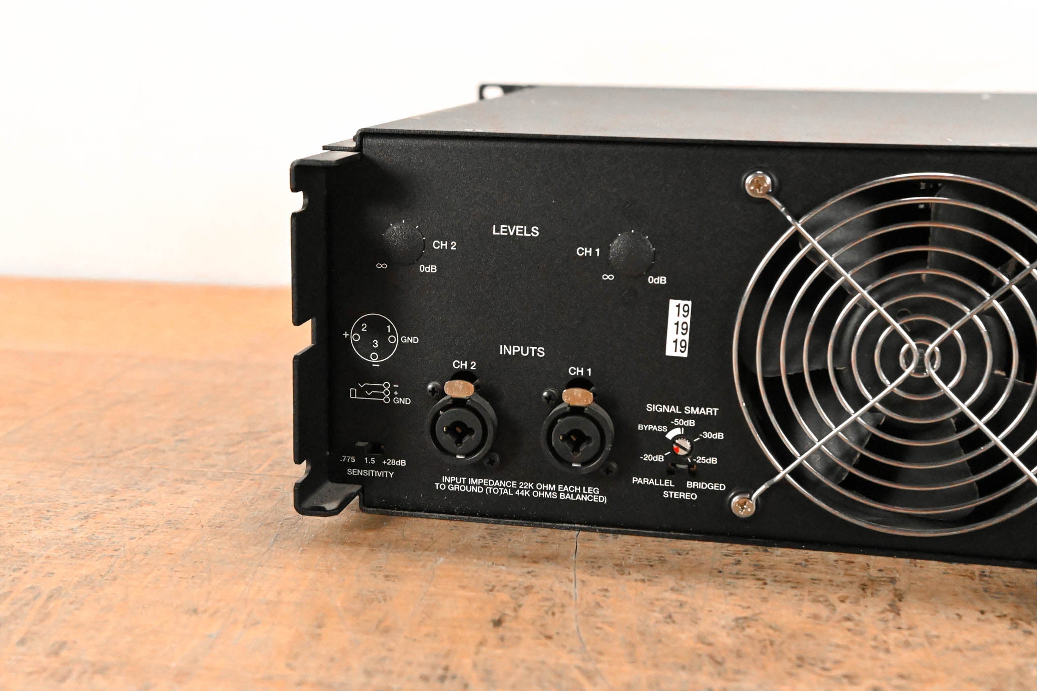 Carver PX1450 2-Channel Power Amplifier