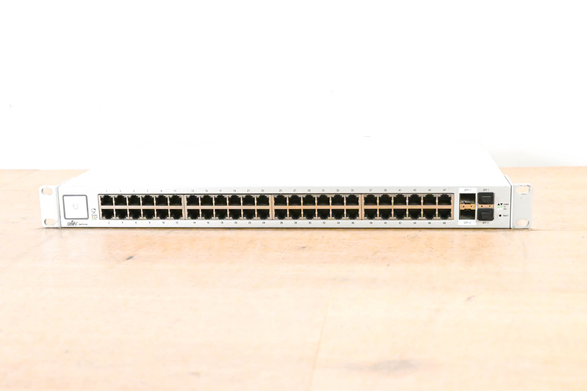 Ubiquiti UniFi US-48 Switch 48 48-Port Gigabit Ethernet Switch