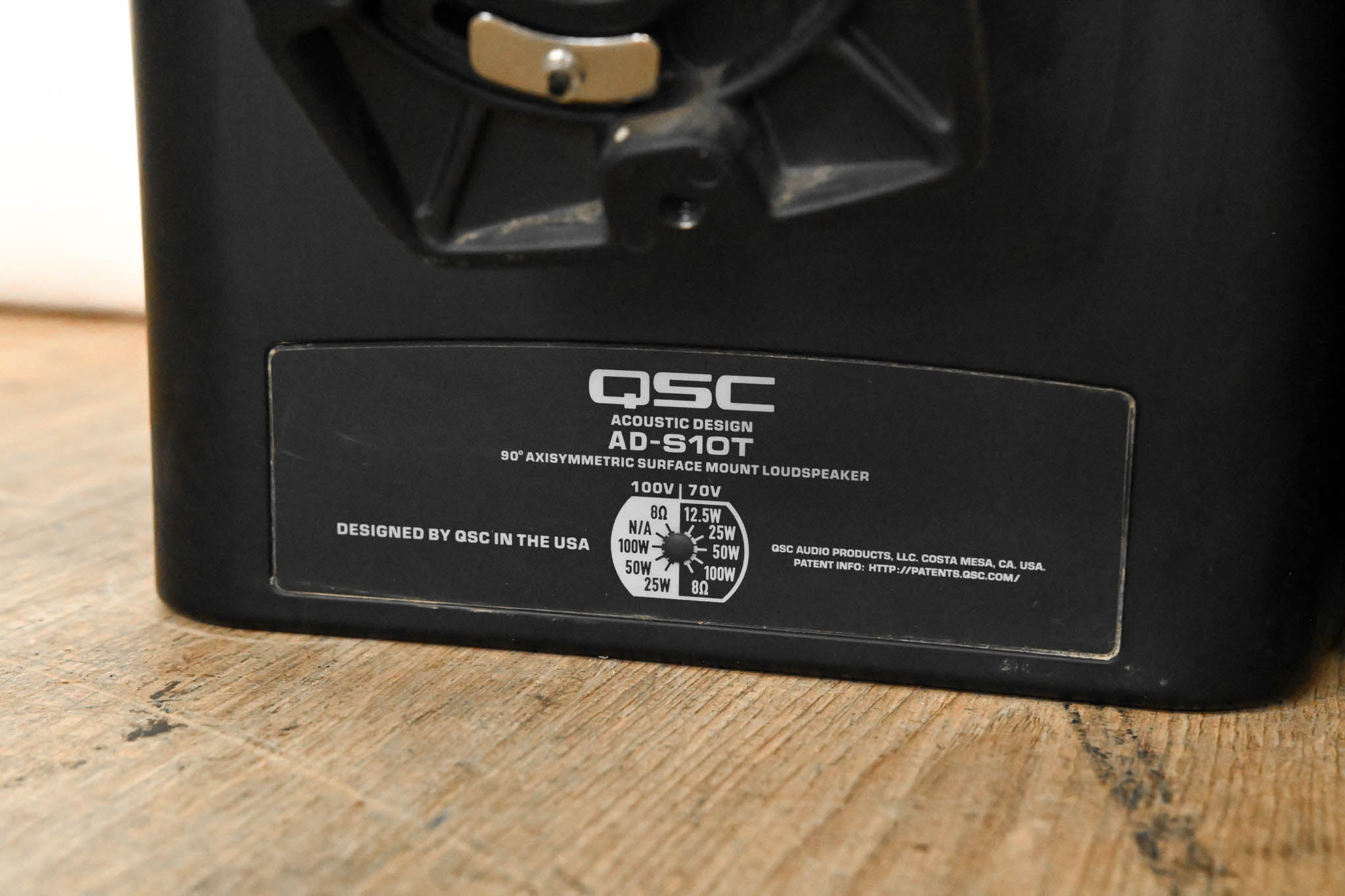 QSC AD-S10T 10" 2-Way Surface-Mount Installation Speaker (PAIR)