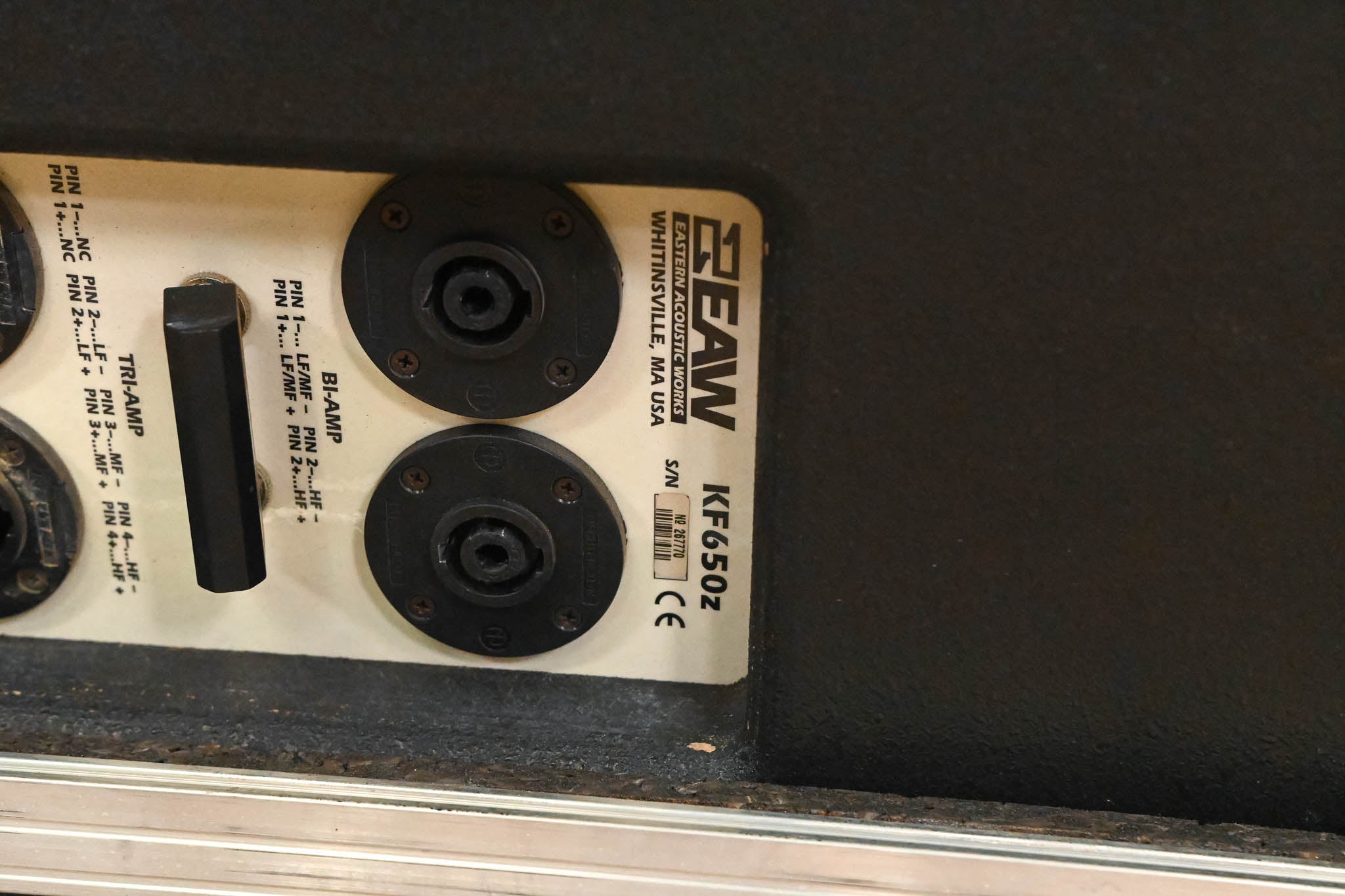 EAW KF650z Virtual Array Full Range Loudspeaker (PAIR) w/ Road Case