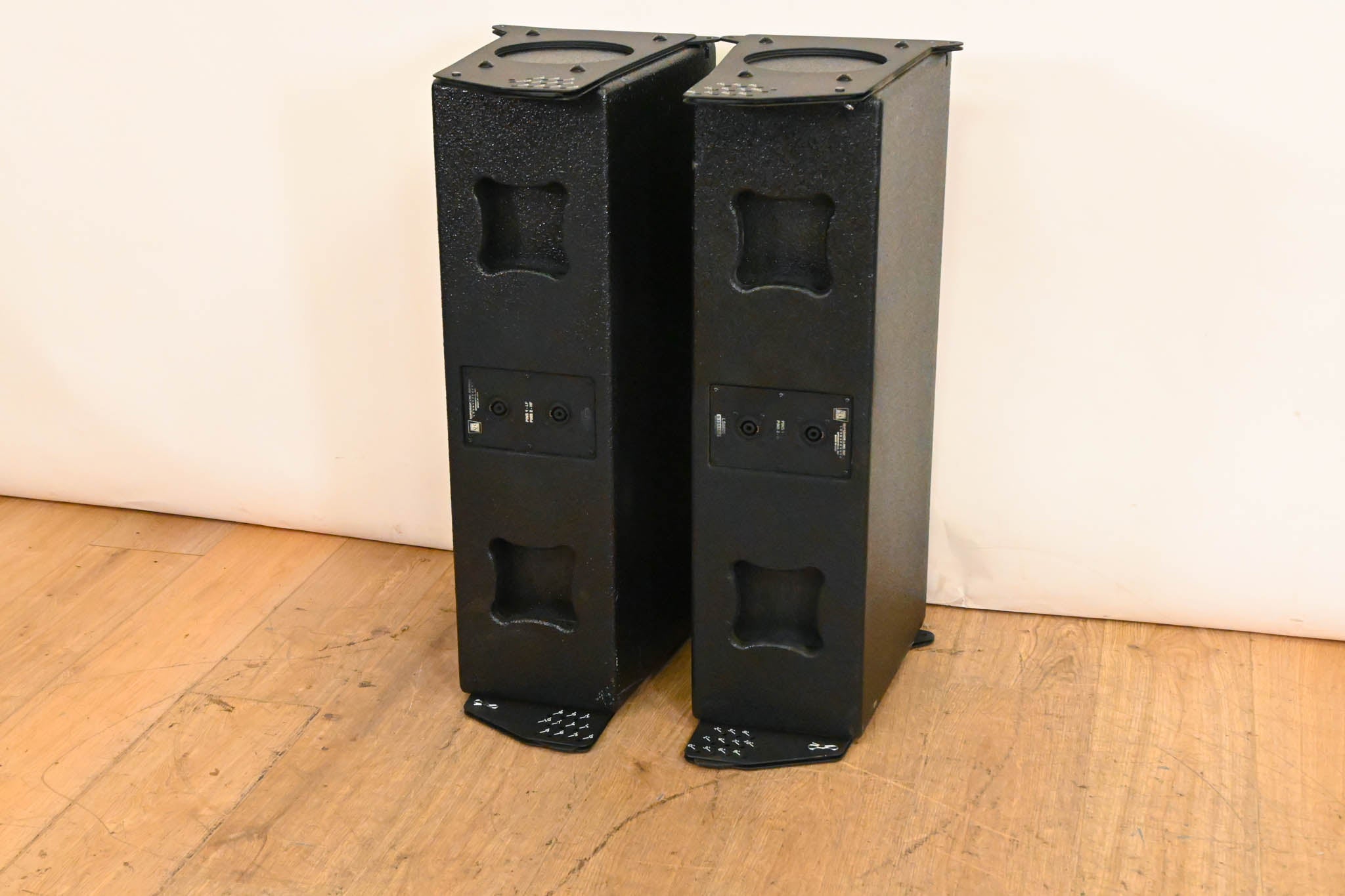 SLS LS8800 Full-Range Line Array Module (PAIR)