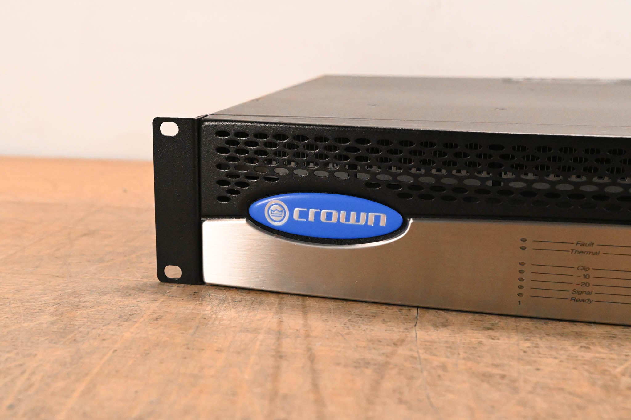 Crown CTs 2000 2-Channel 1000W Power Amplifier