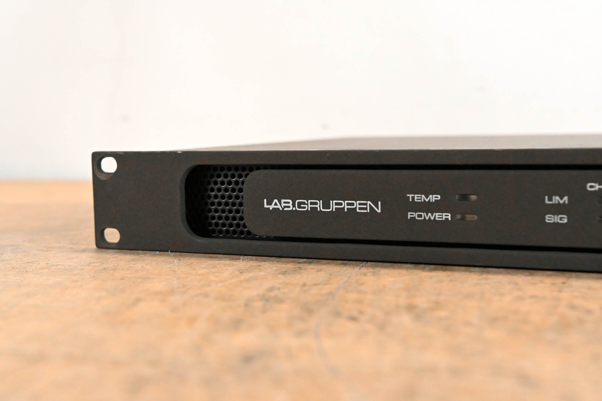 Lab Gruppen E12:2 1200W 2-Channel Installation Power Amplifier